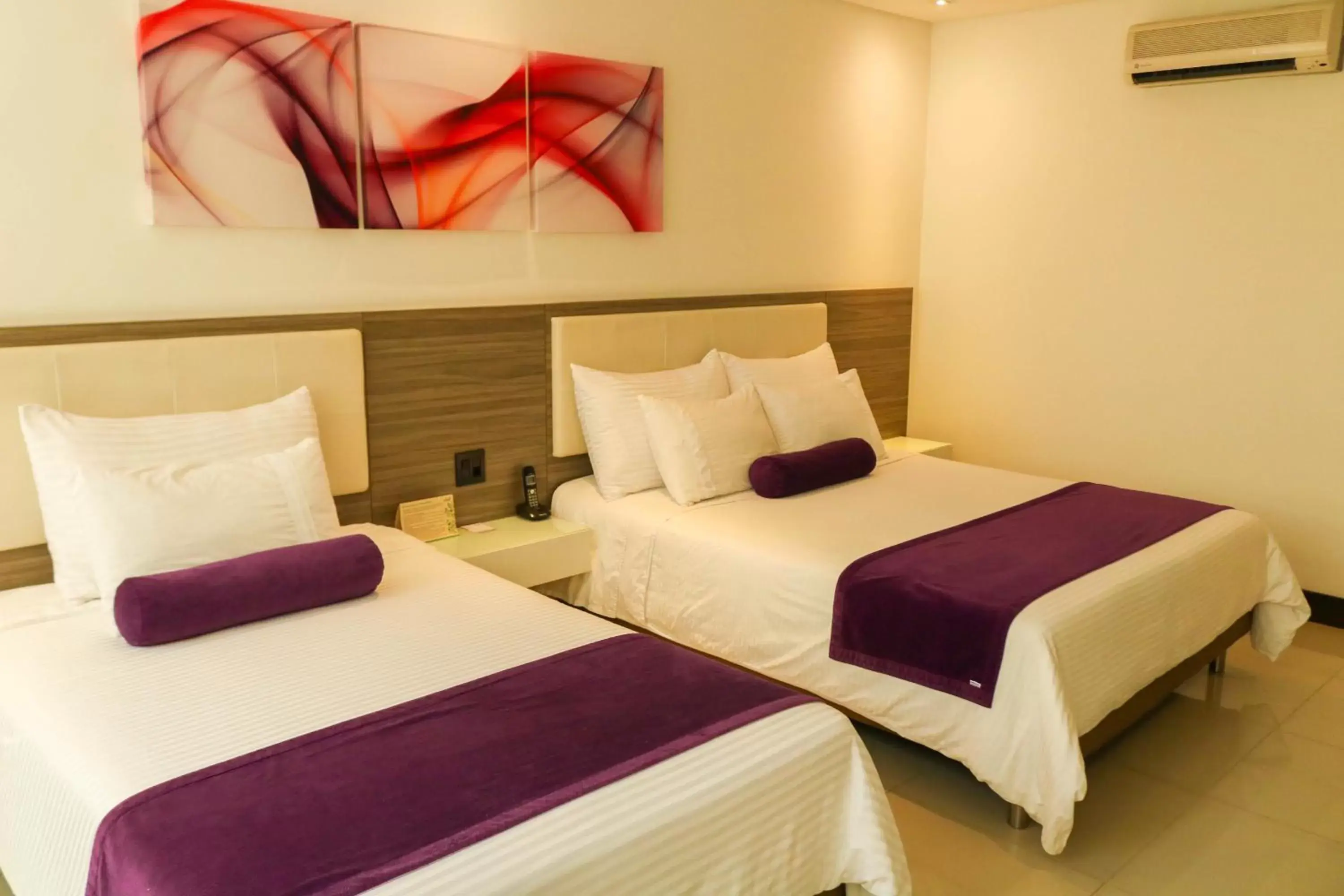 Standard Twin Room in Hotel Loyds Standard Twin Room in Hotel Loyds