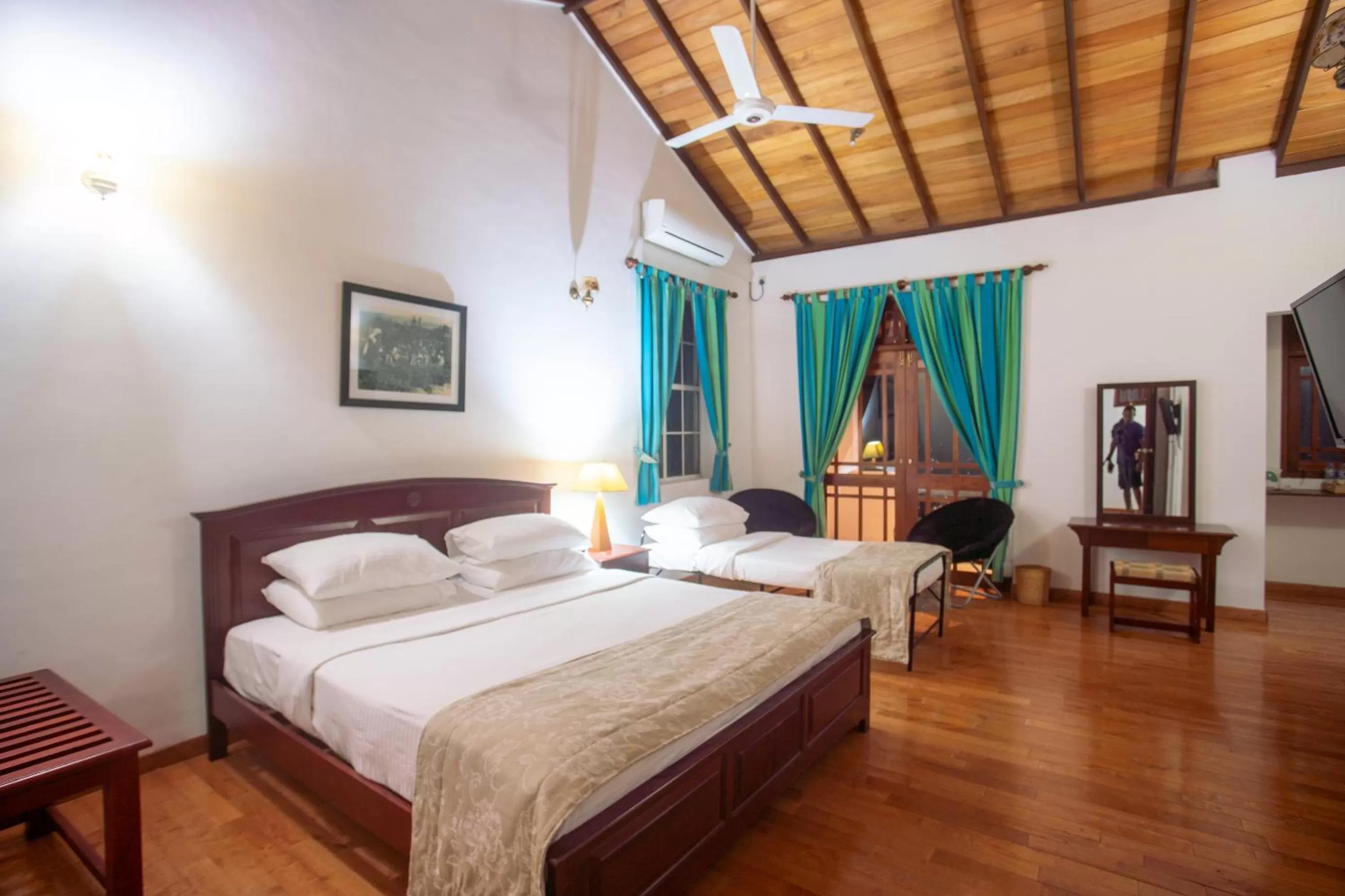 Bed in The Kandyan Villa