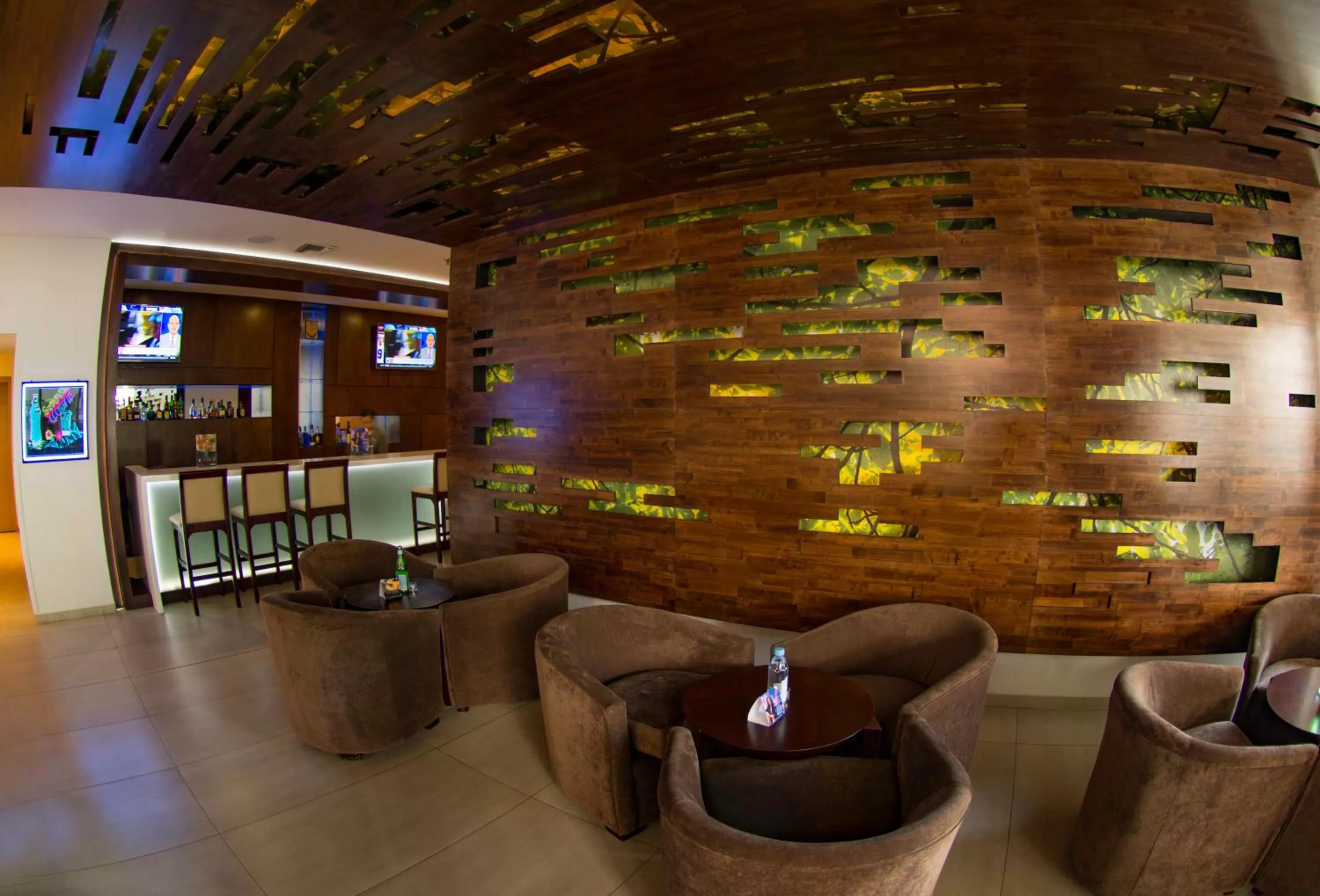 Lounge or bar in Clarion Suites Guatemala City
