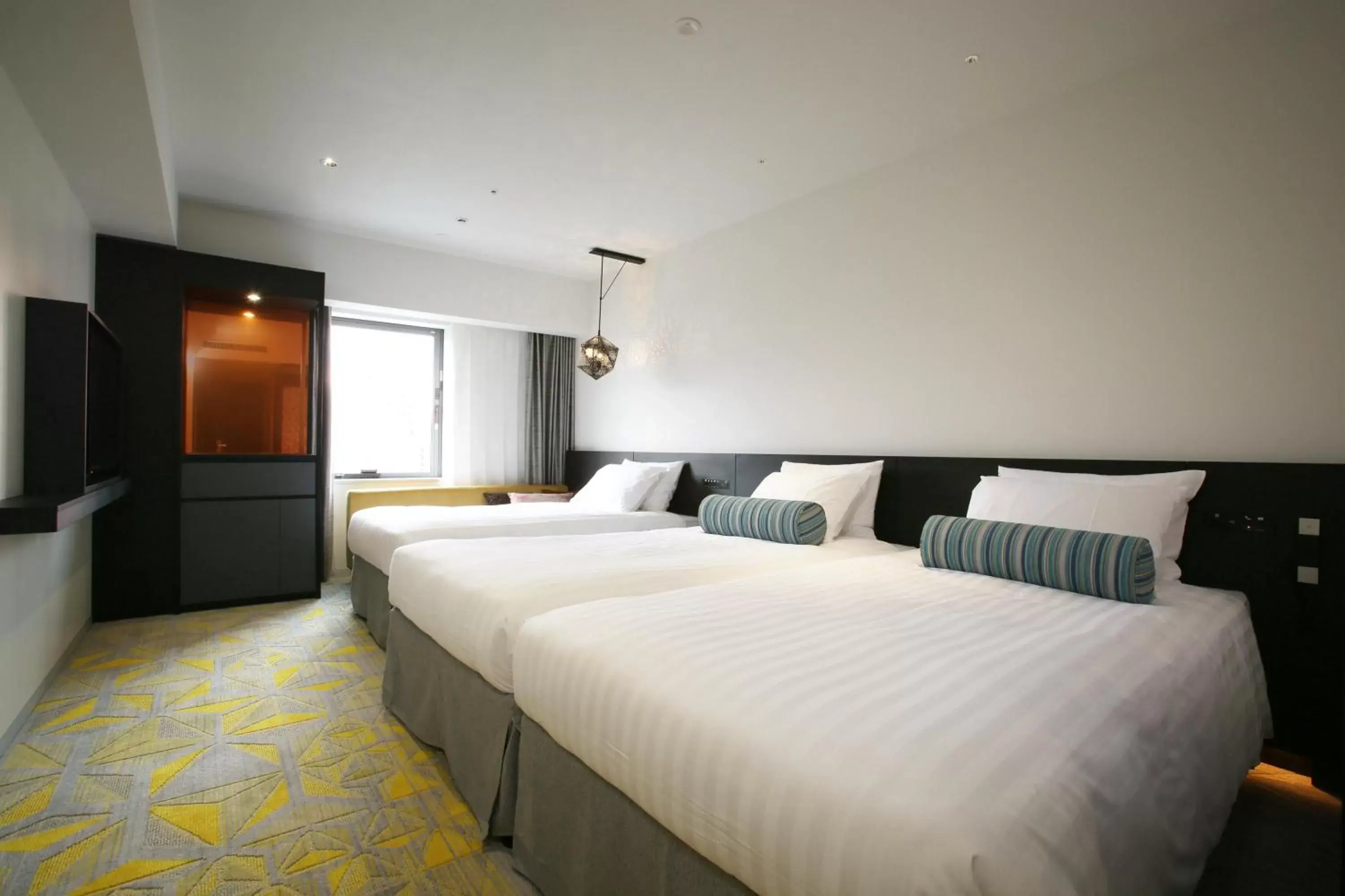 Superior Twin Room with Extra Bed - Non-Smoking in Osaka Excel Hotel Tokyu Superior Twin Room with Extra Bed - Non-Smoking in Osaka Excel Hotel Tokyu