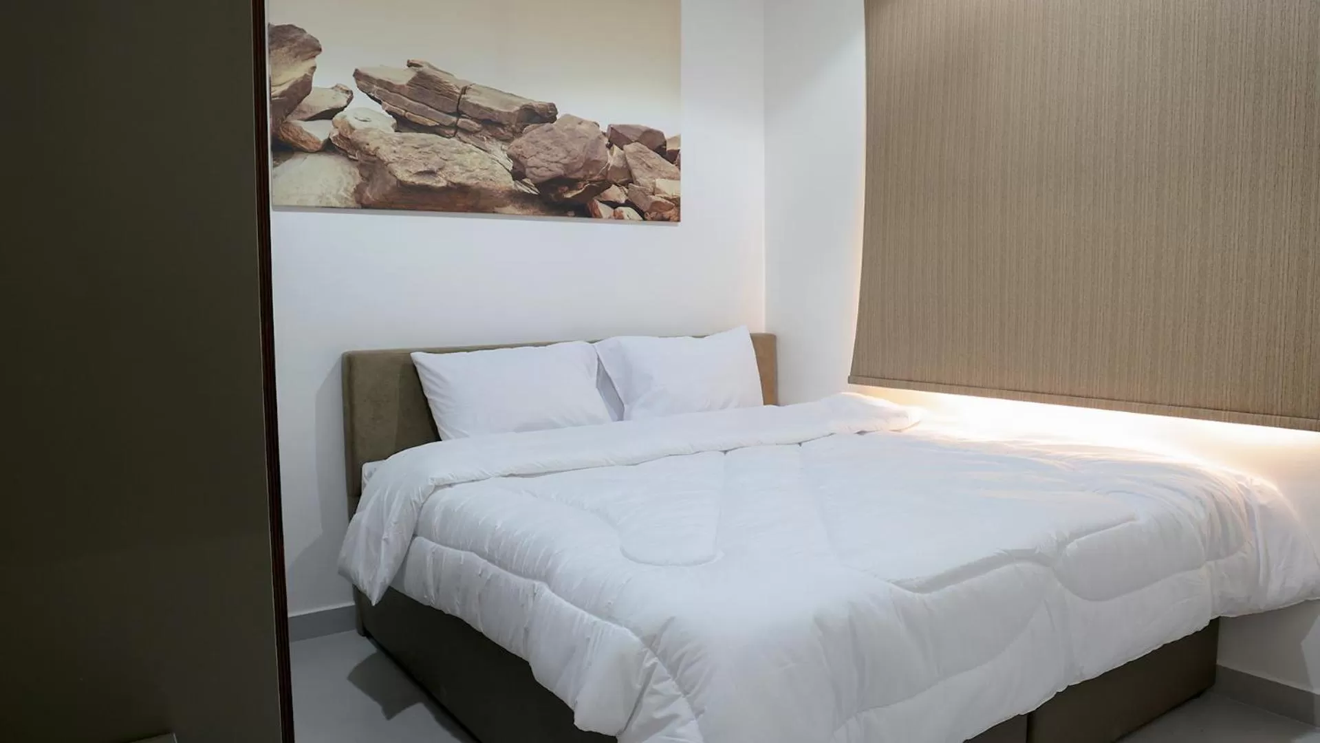 Bedroom, Bed in BHomed Salmiya