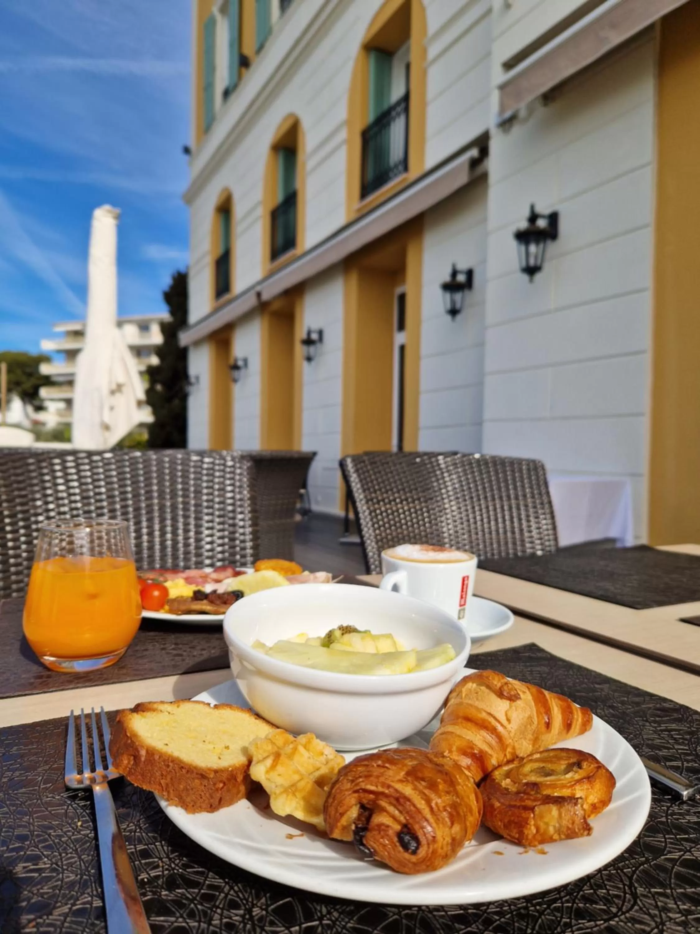 Breakfast in Hotel Le Saint Paul
