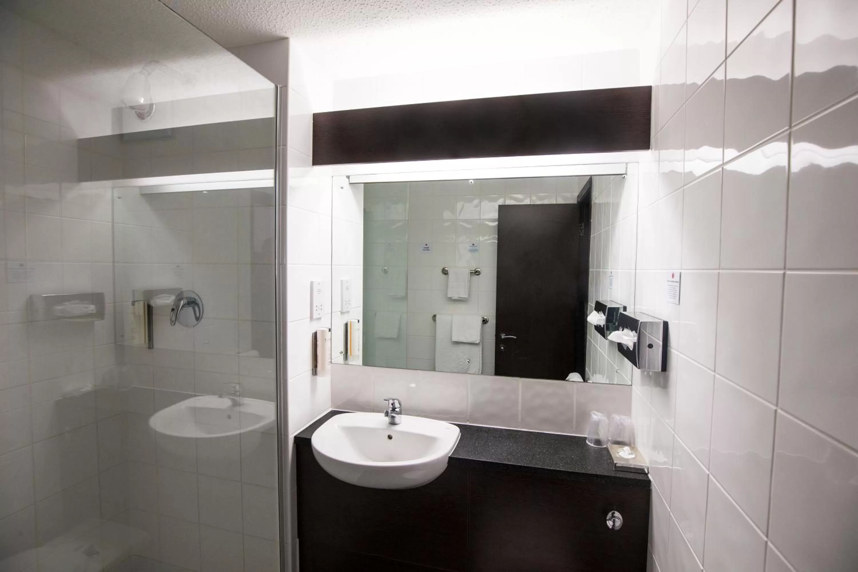 Bathroom in Ramada London South Mimms