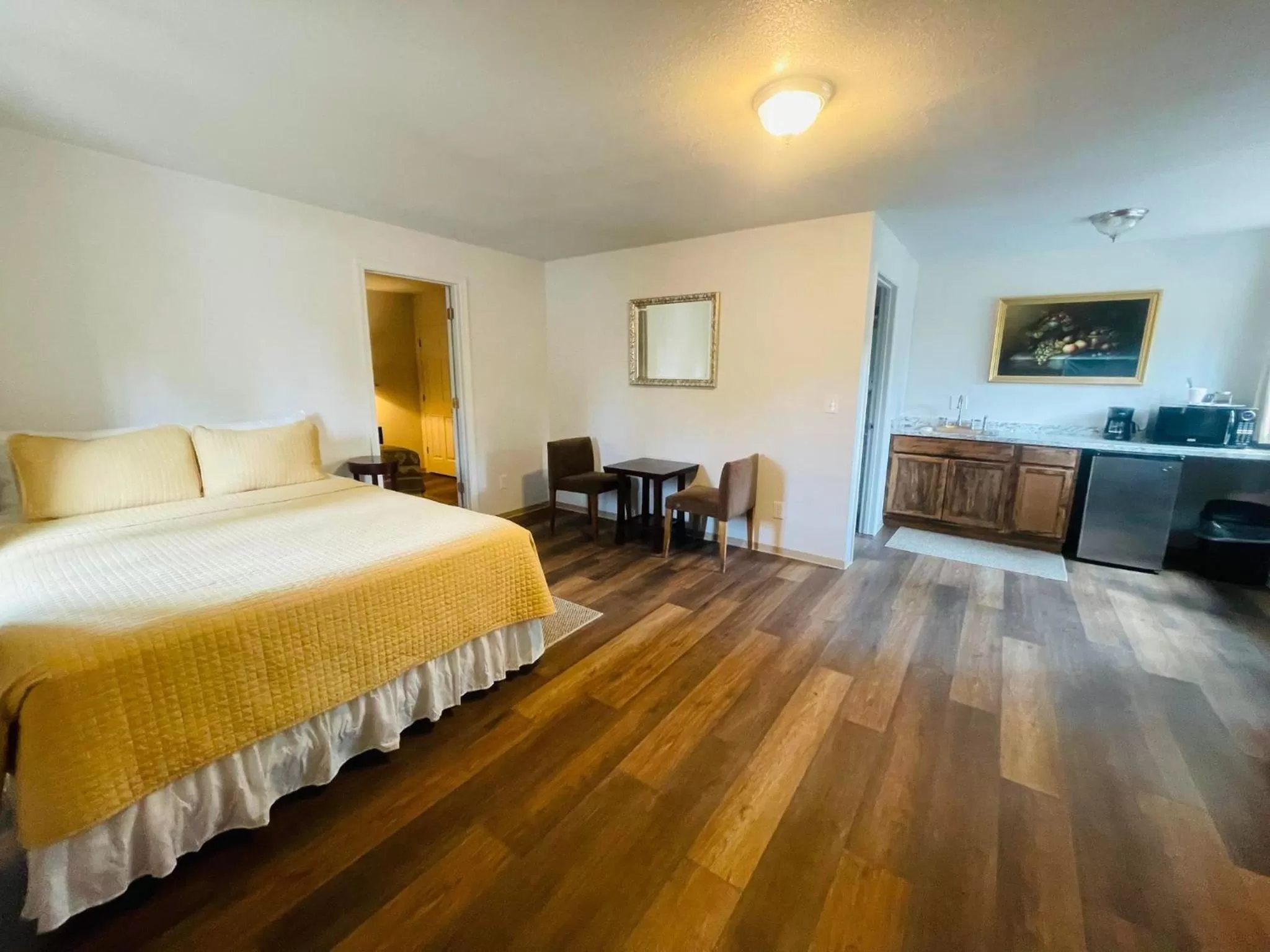 Bed in Riverfront Lodging