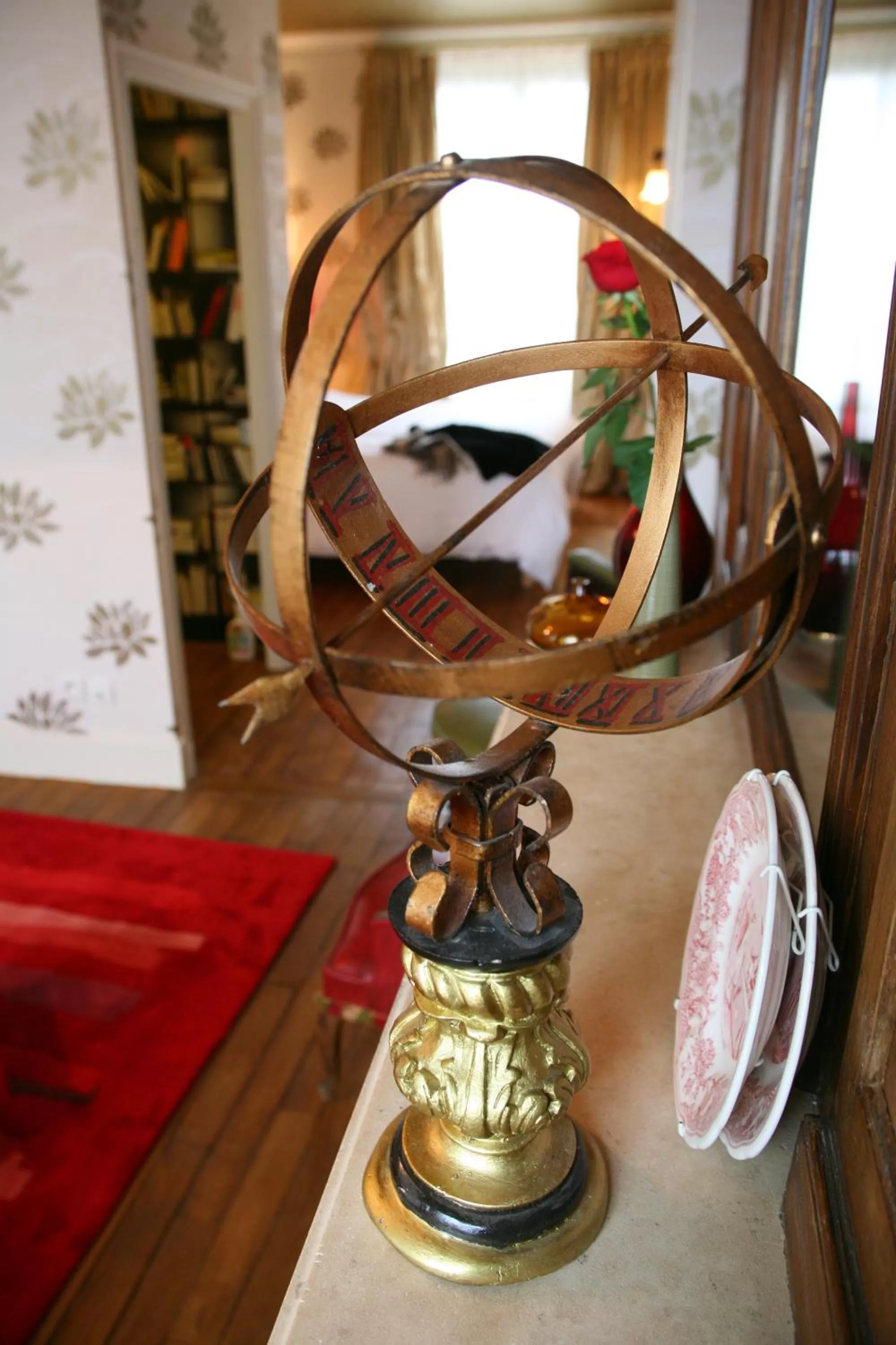 Decorative detail in Le Parvis