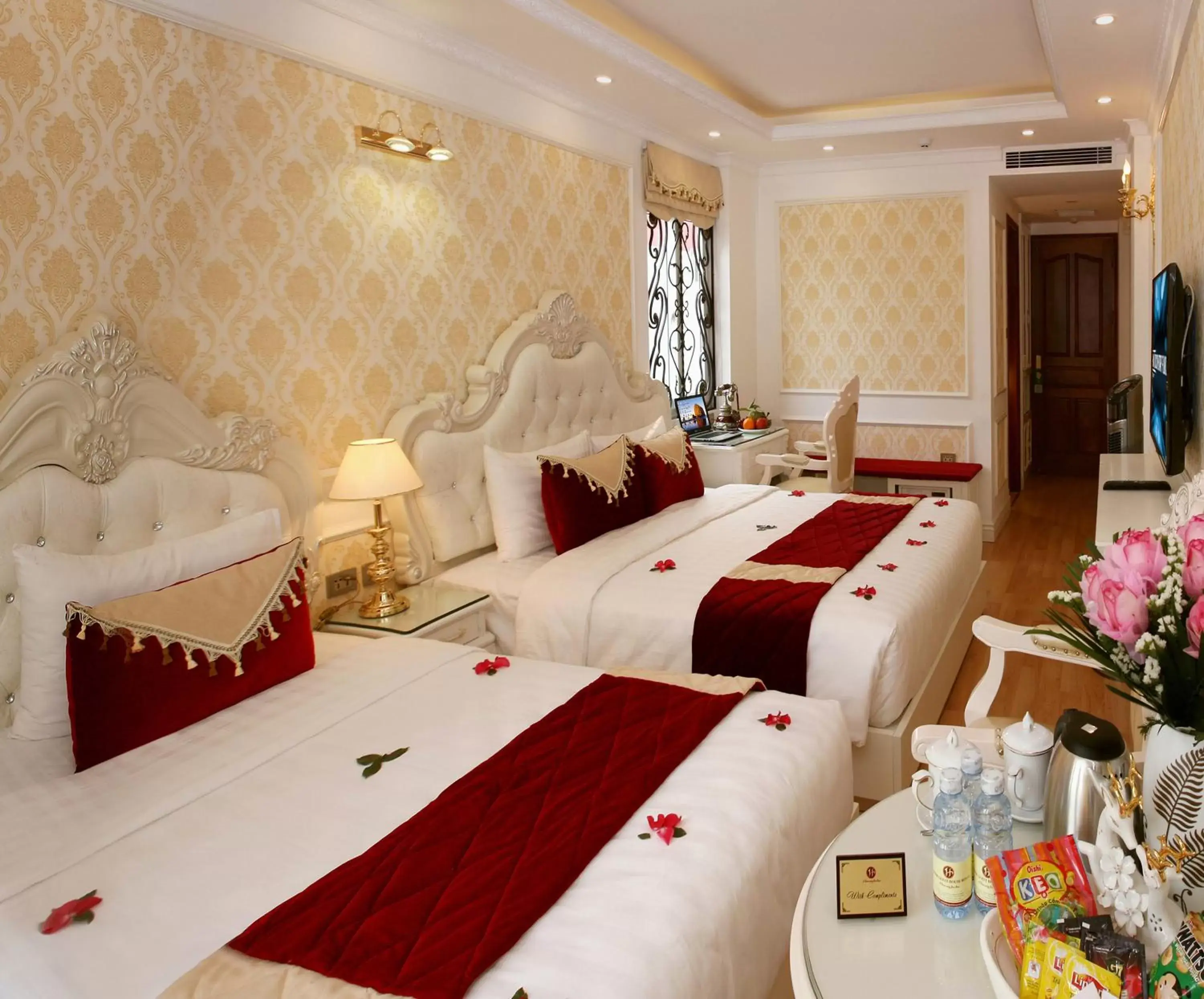 Deluxe Quadruple Room in Hanoi Hotel Royal Deluxe Quadruple Room in Hanoi Hotel Royal