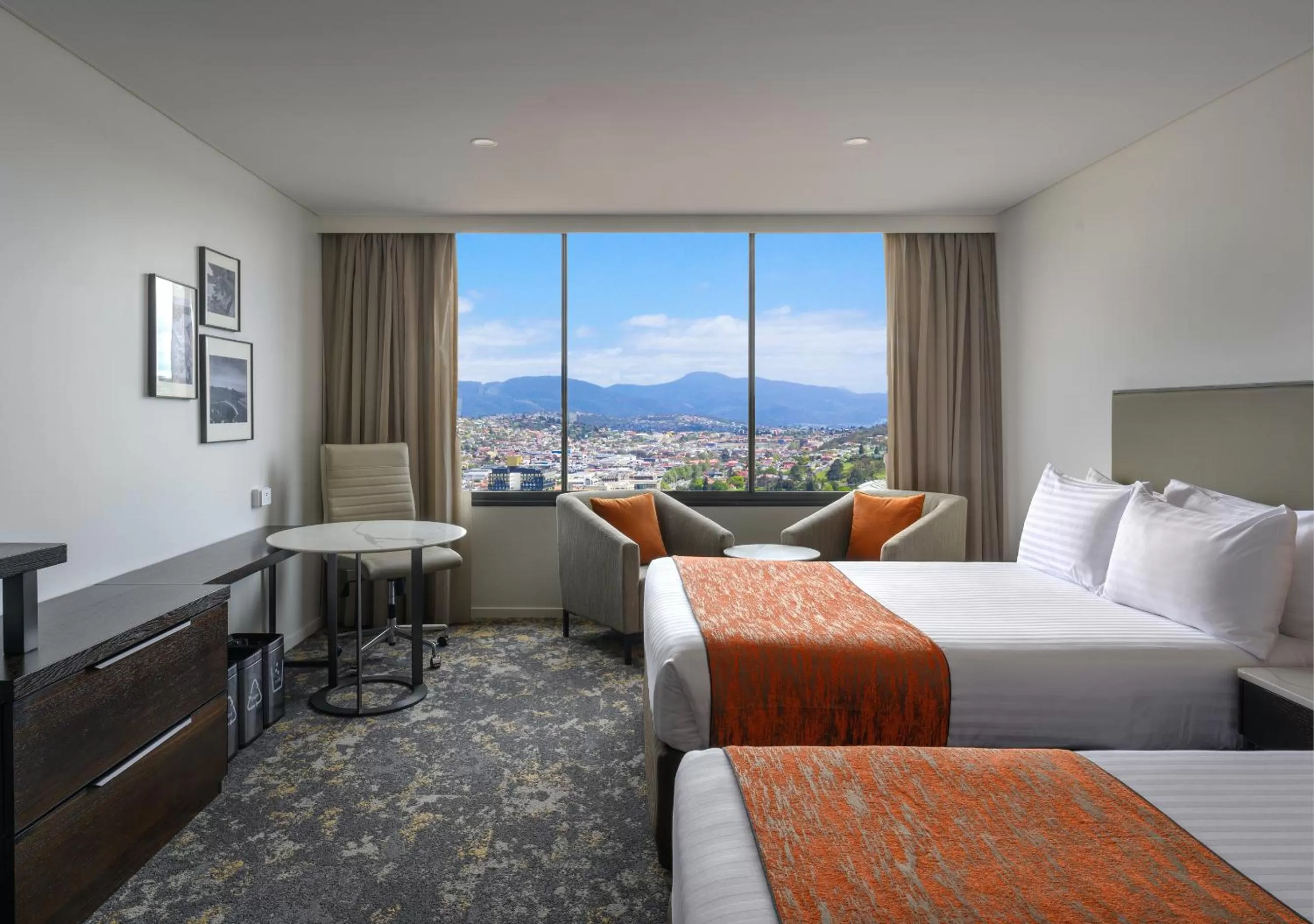 City view, Bed in Hotel Grand Chancellor Hobart