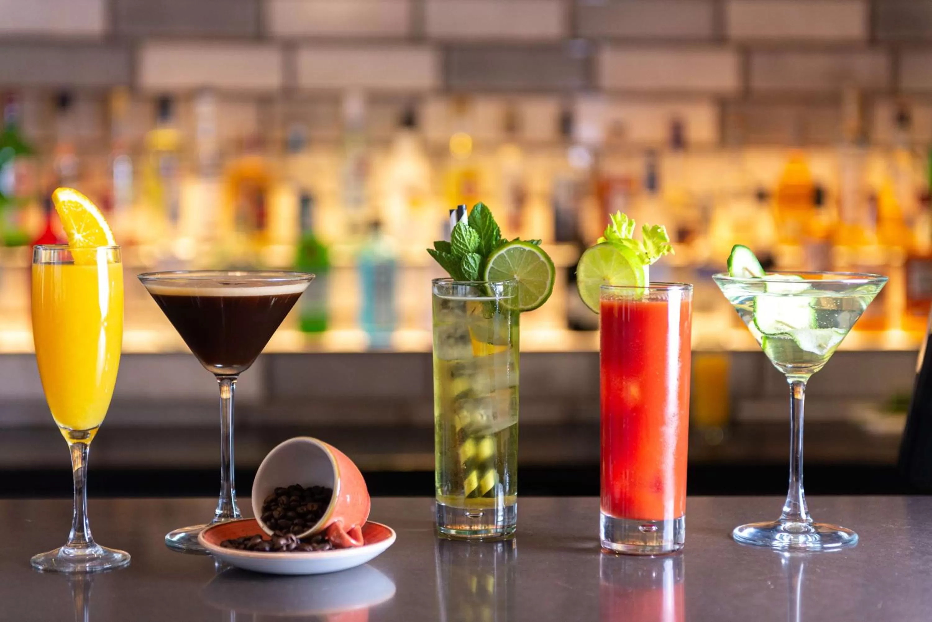 Lounge or bar in Hilton Garden Inn London Heathrow Airport