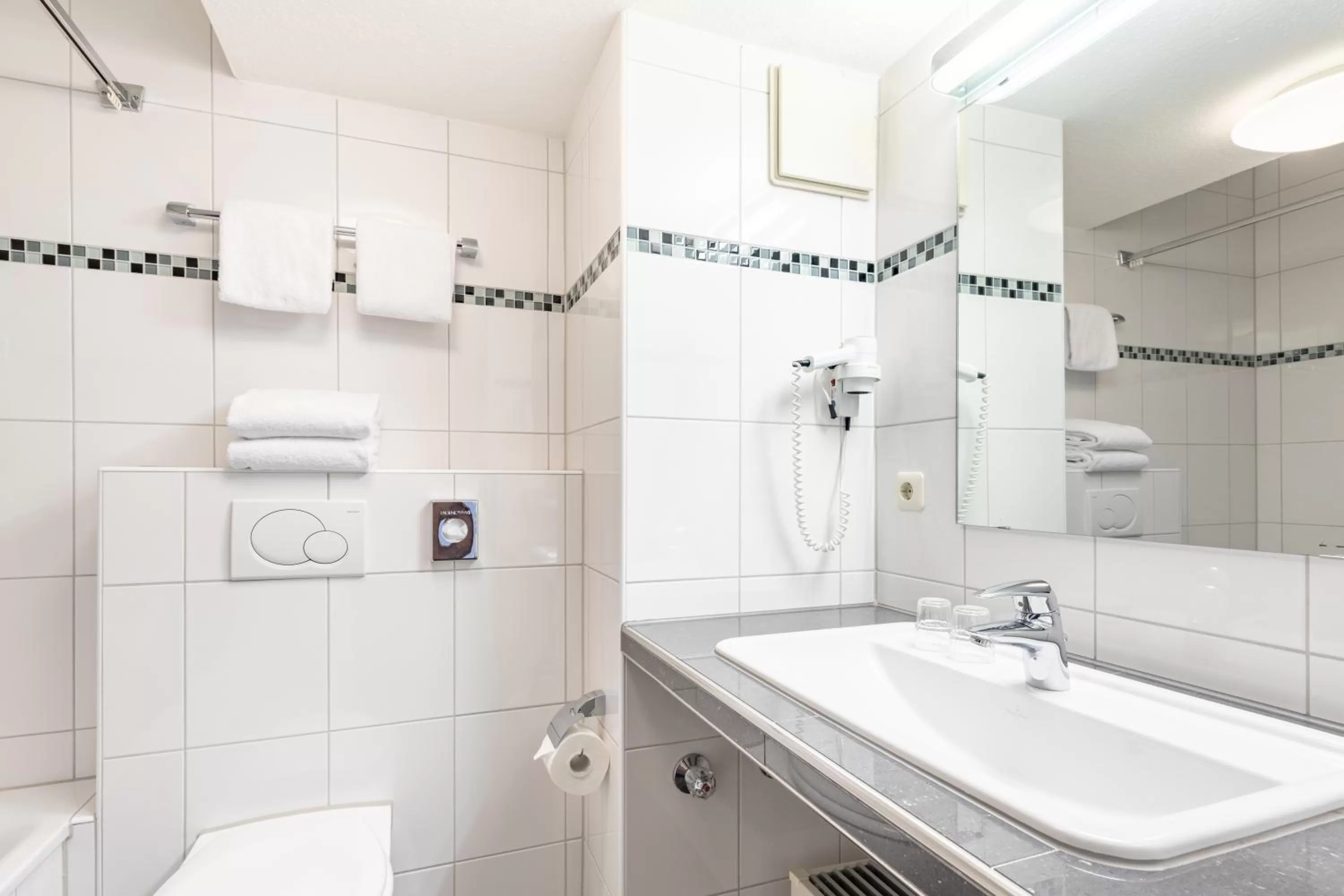 Shower, Bathroom in acora Bochum Living the City