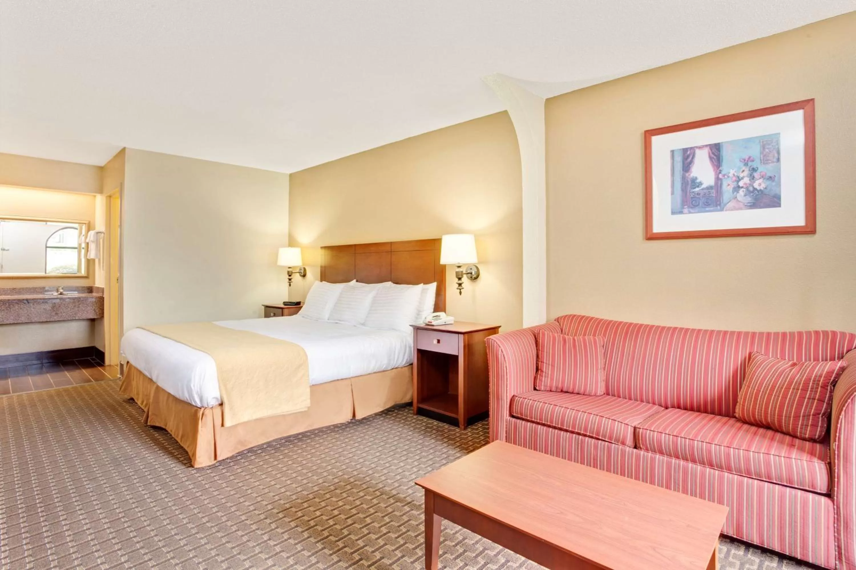King Room -Smoking in Days Inn & Suites by Wyndham Stockbridge South Atlanta