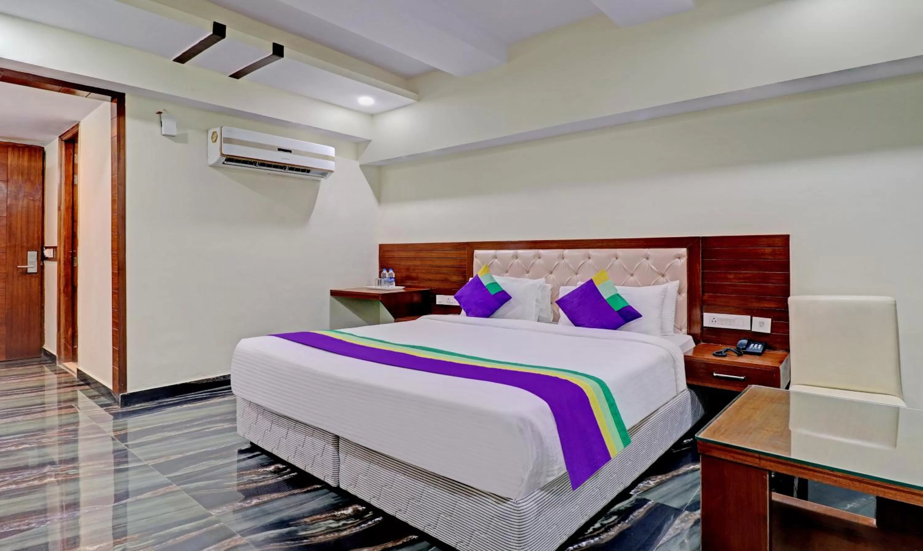 Bed in Treebo Premium Pearl Avenue Banquets And Lawn