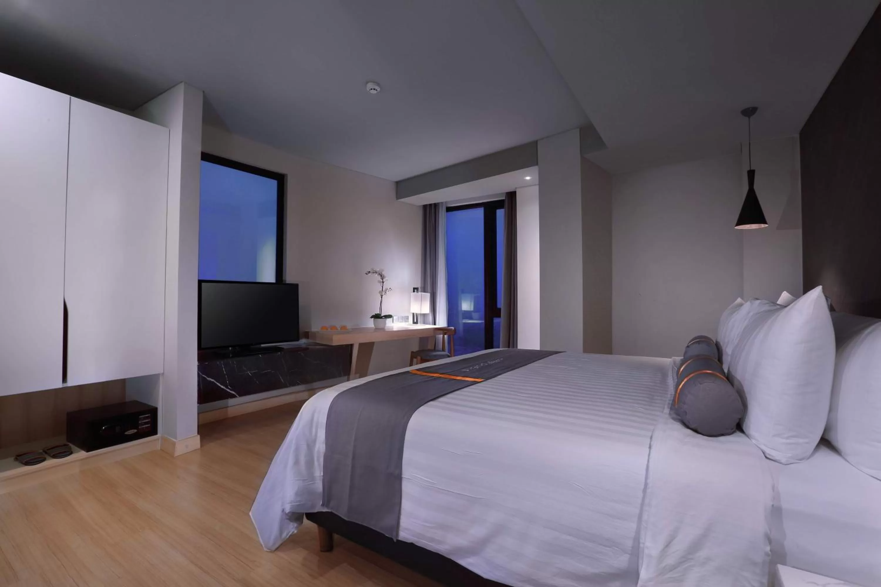 Bedroom, Bed in Harper Cikarang by ASTON