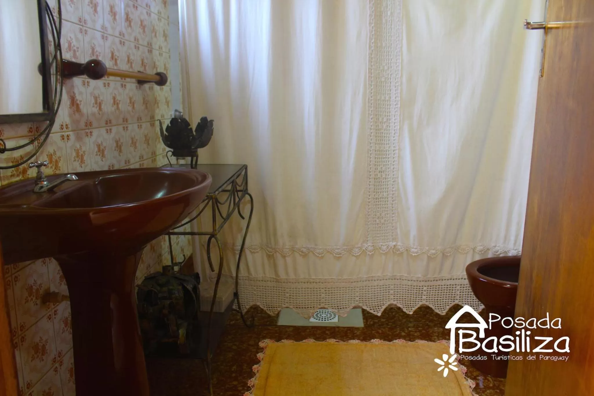 Bathroom in Posada Basiliza, Encarnación PY