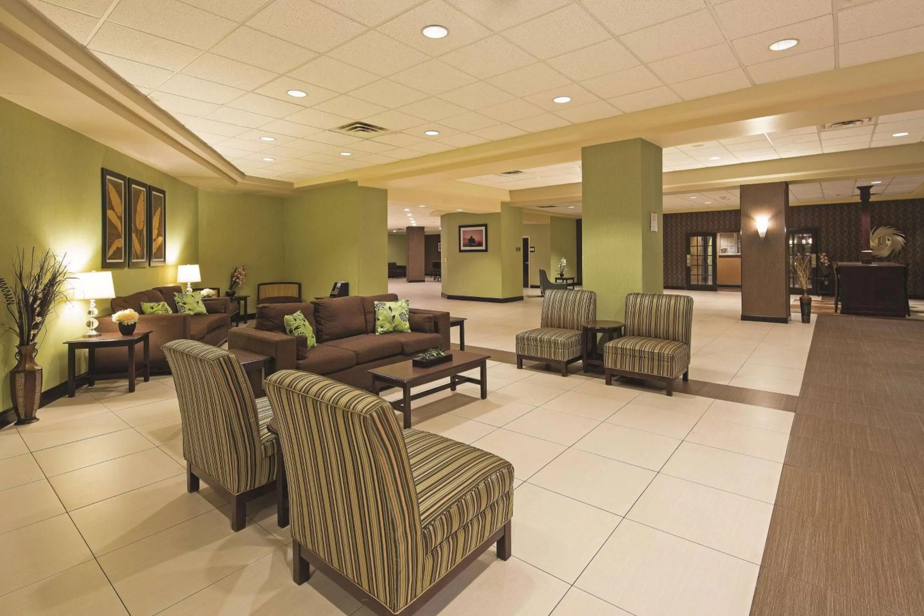 Lobby or reception in La Quinta by Wyndham Salisbury