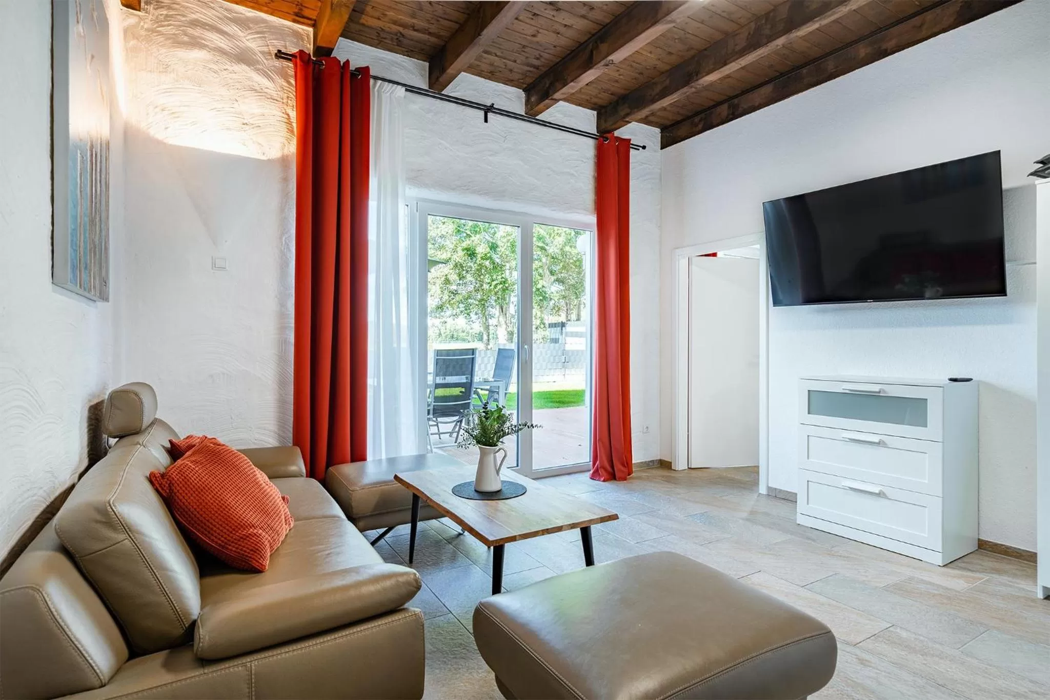 TV and multimedia, TV/Entertainment Center in Villa Moorstern