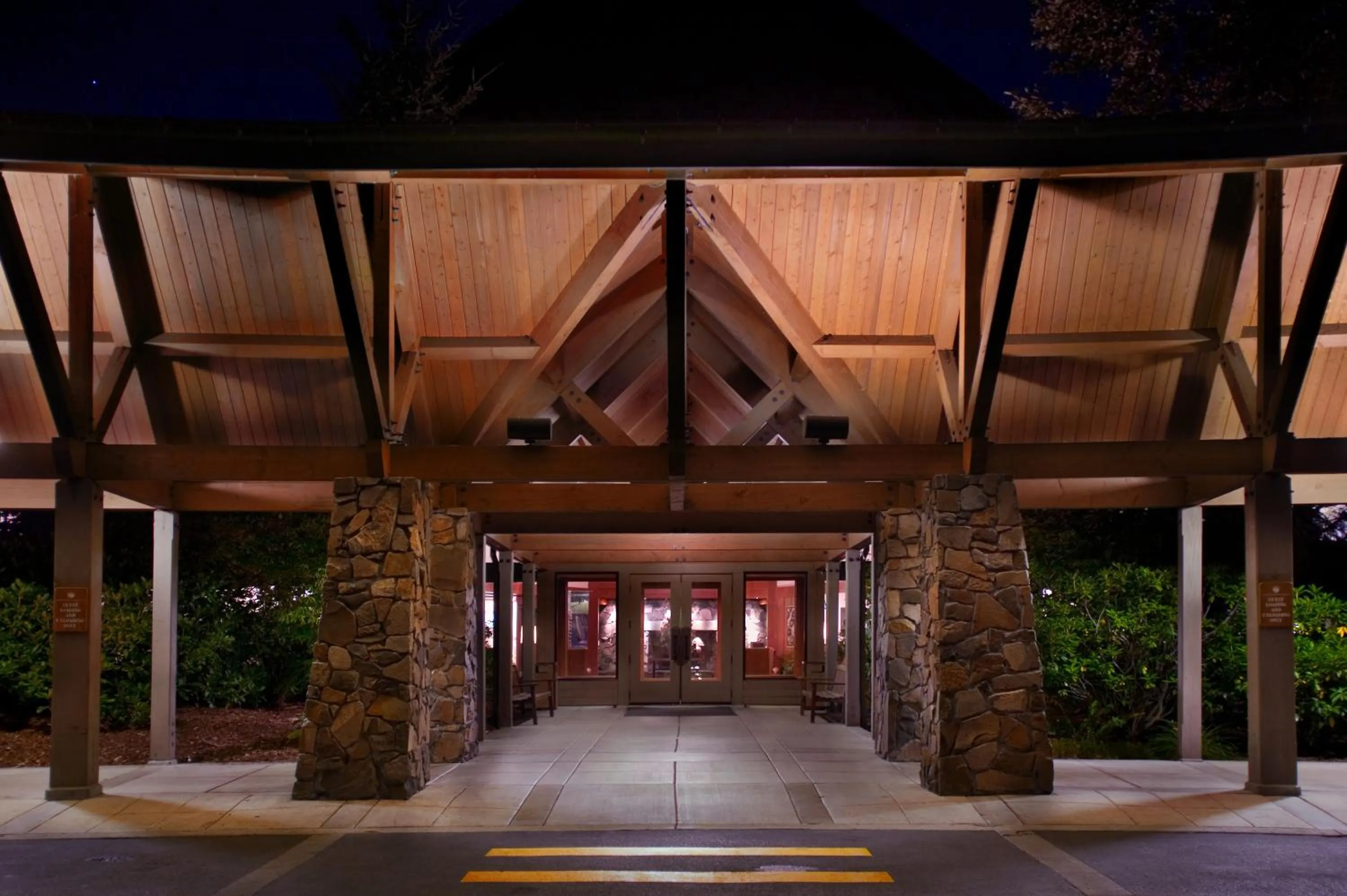 Night in Skamania Lodge