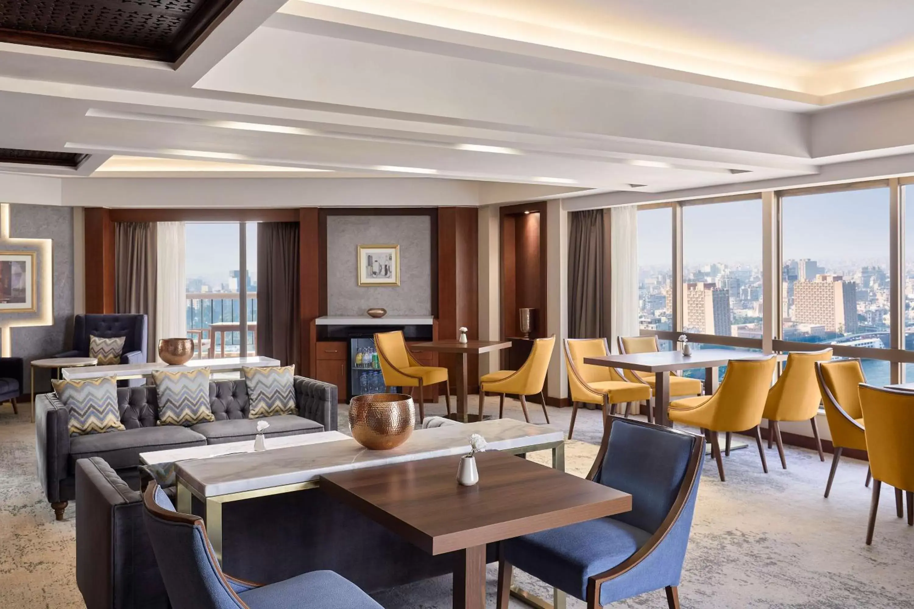 Executive Twin Room with City View in Ramses Hilton Hotel & Casino Executive Twin Room with City View in Ramses Hilton Hotel & Casino