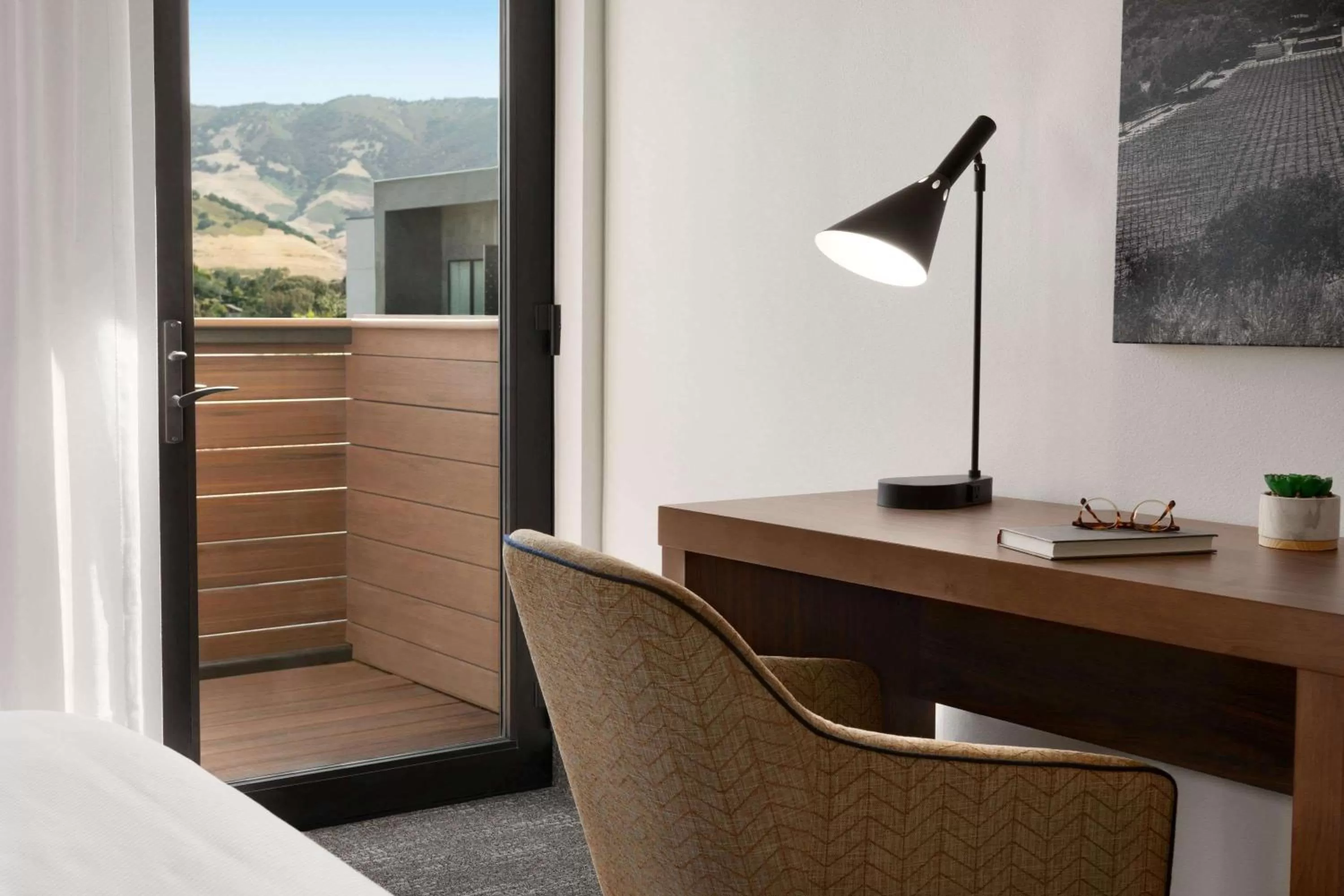 Photo of the whole room in La Quinta by Wyndham San Luis Obispo