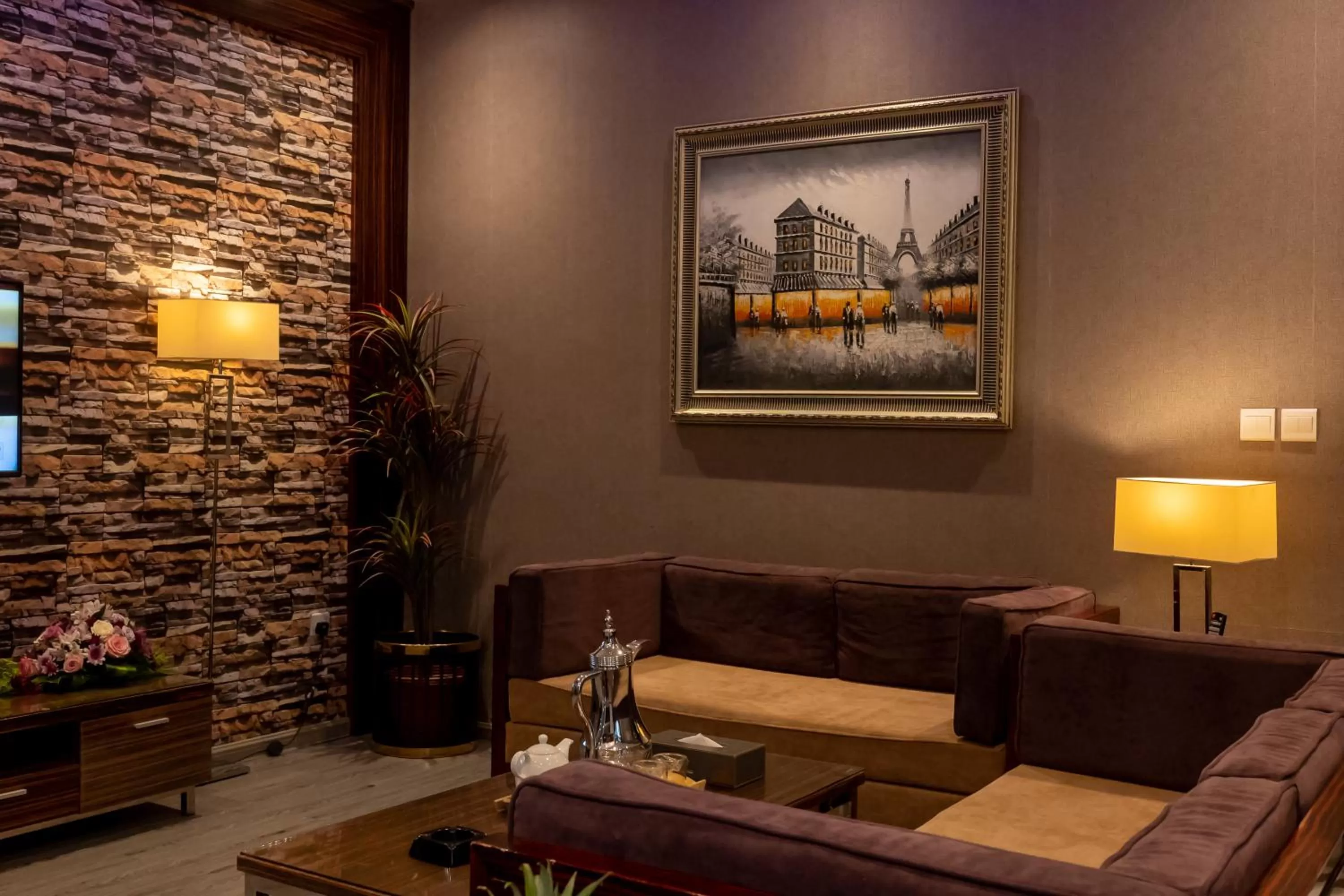 TV and multimedia in Elite Al Hamra - Al Cornich