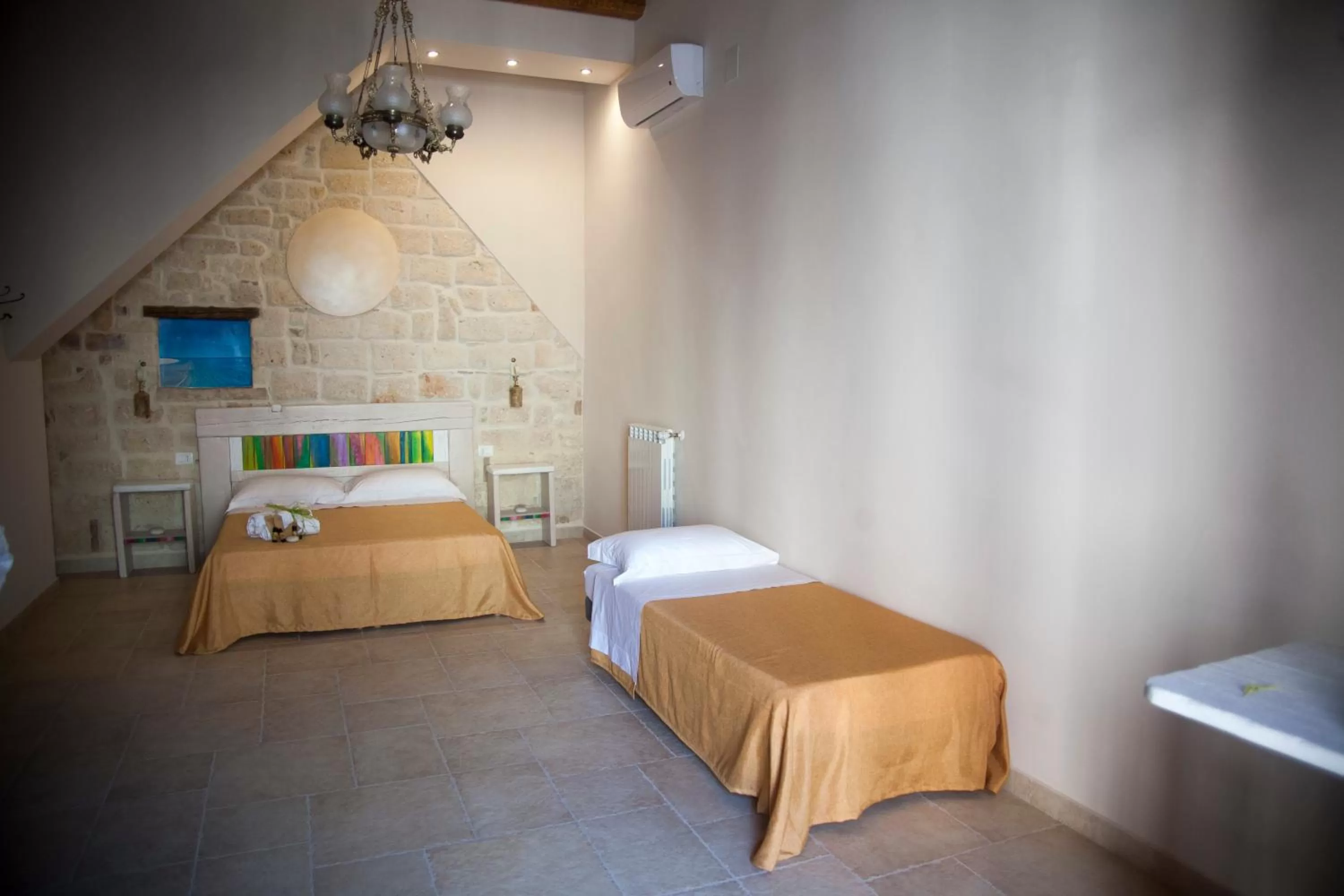 Photo of the whole room, Bed in 3 Archi B&B