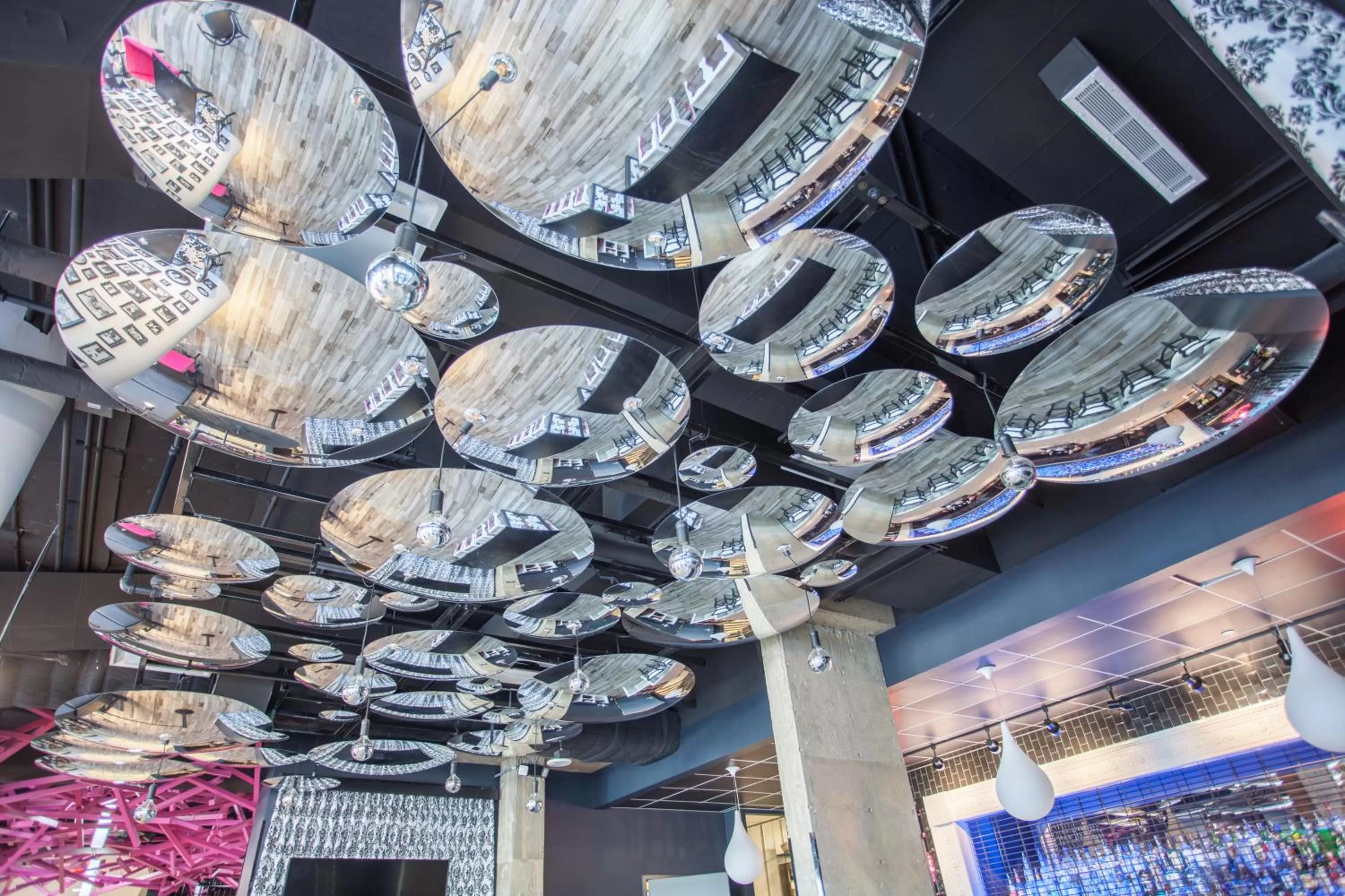 Restaurant/places to eat in Lorenzo Hotel Dallas, Tapestry Collection by Hilton