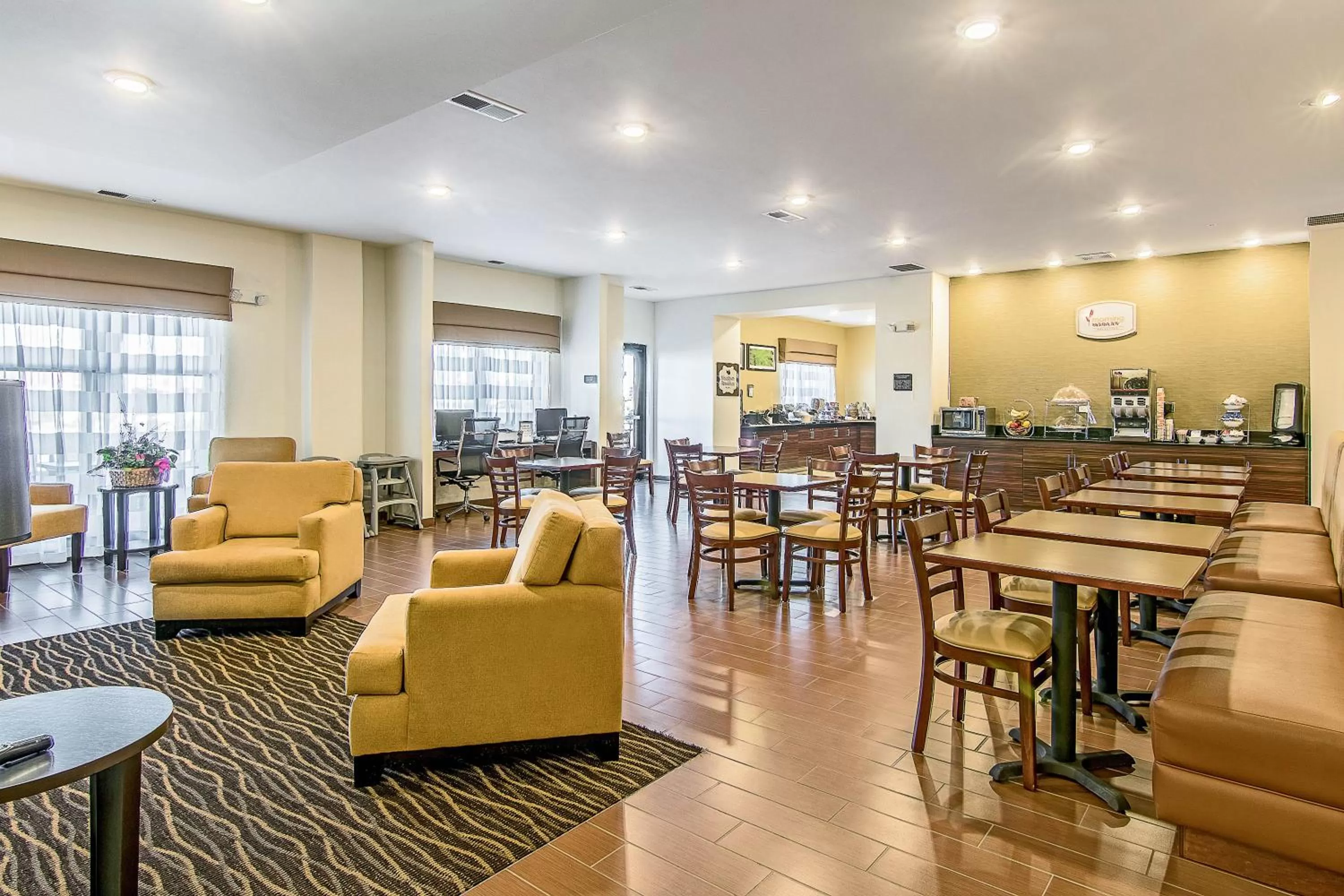 Breakfast in Sleep Inn & Suites West-Near Medical Center