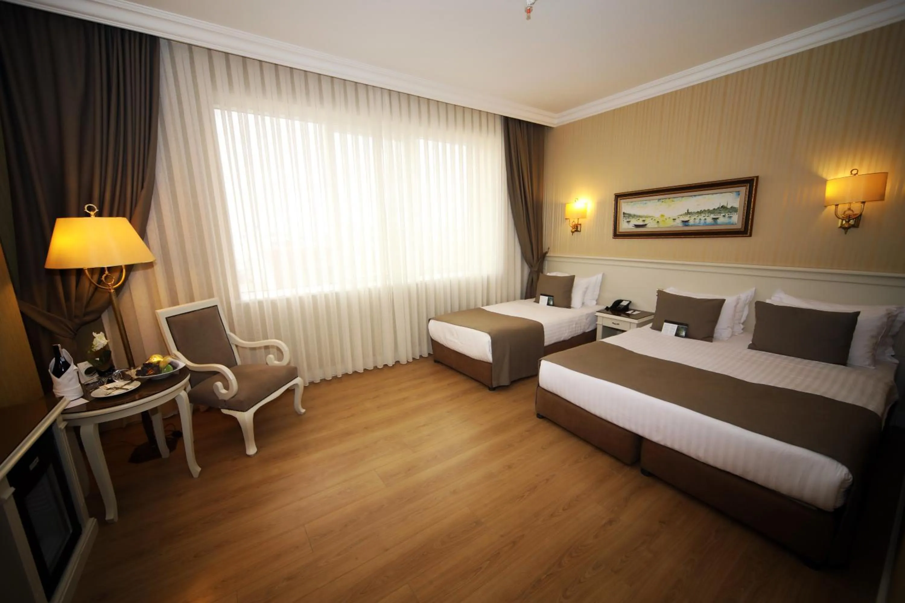 Photo of the whole room, Bed in Bilek Istanbul Hotel