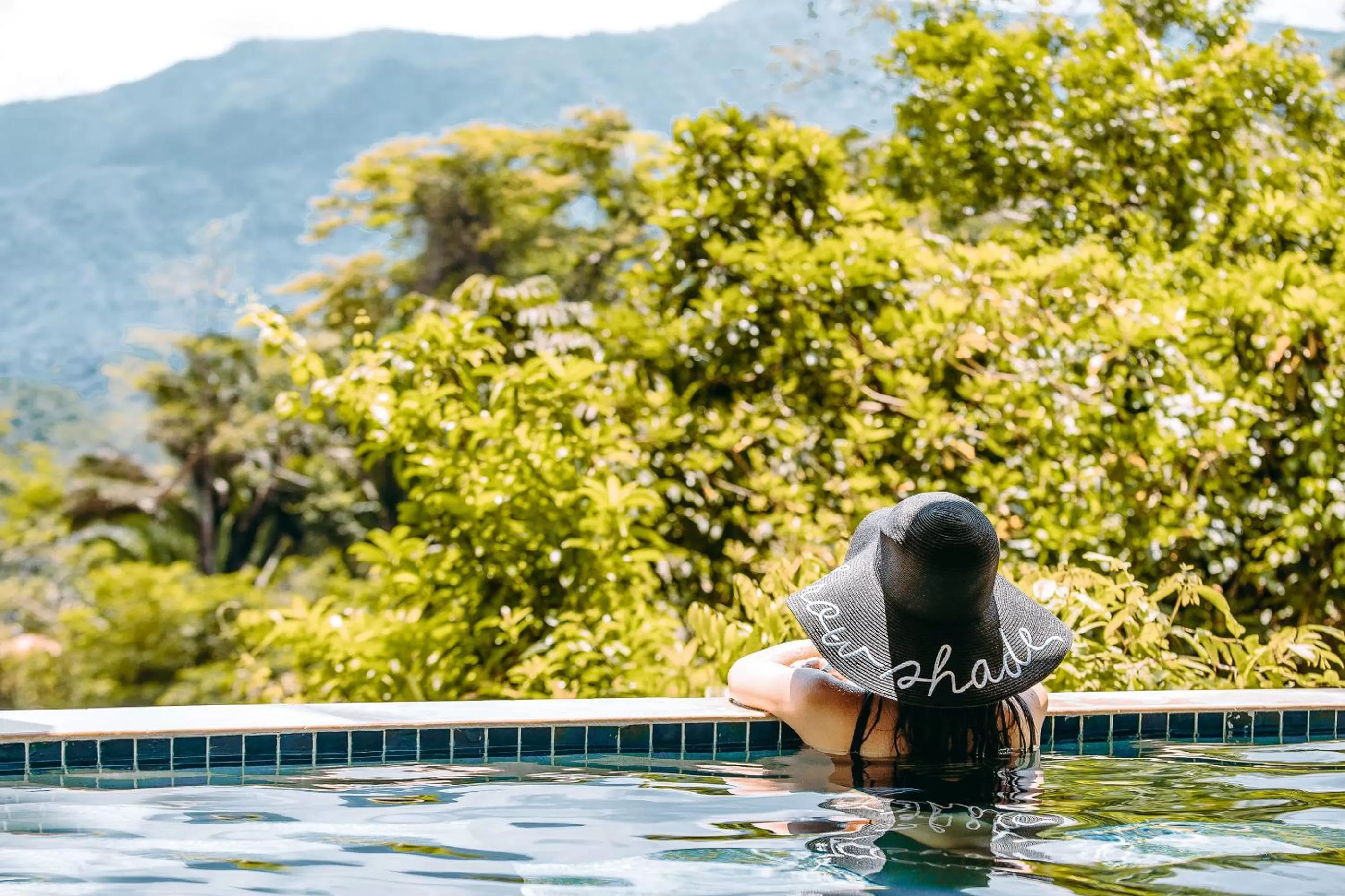 People in Sleeping Giant Rainforest Lodge