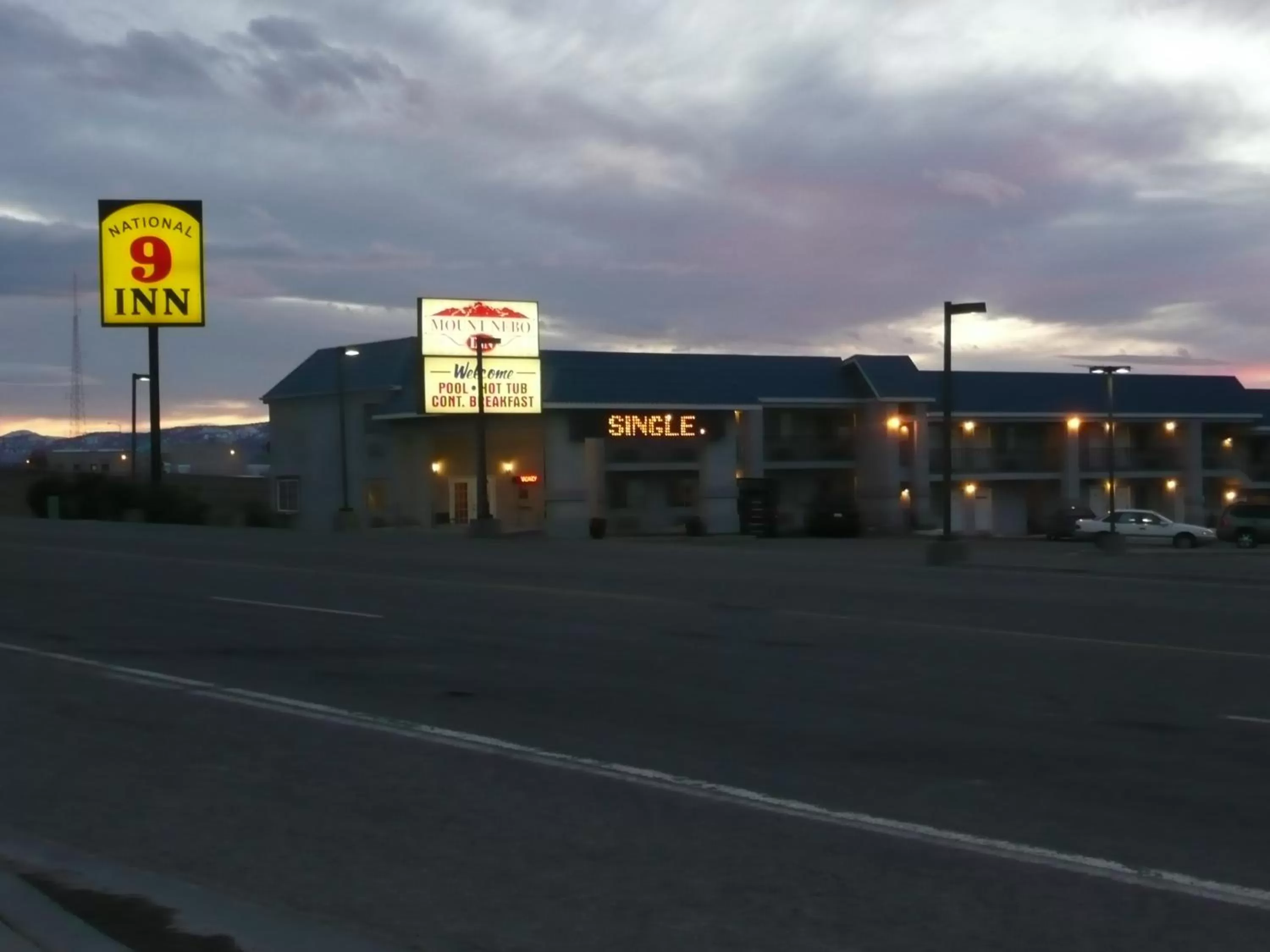 Facade/entrance in National 9 Mount Nebo
