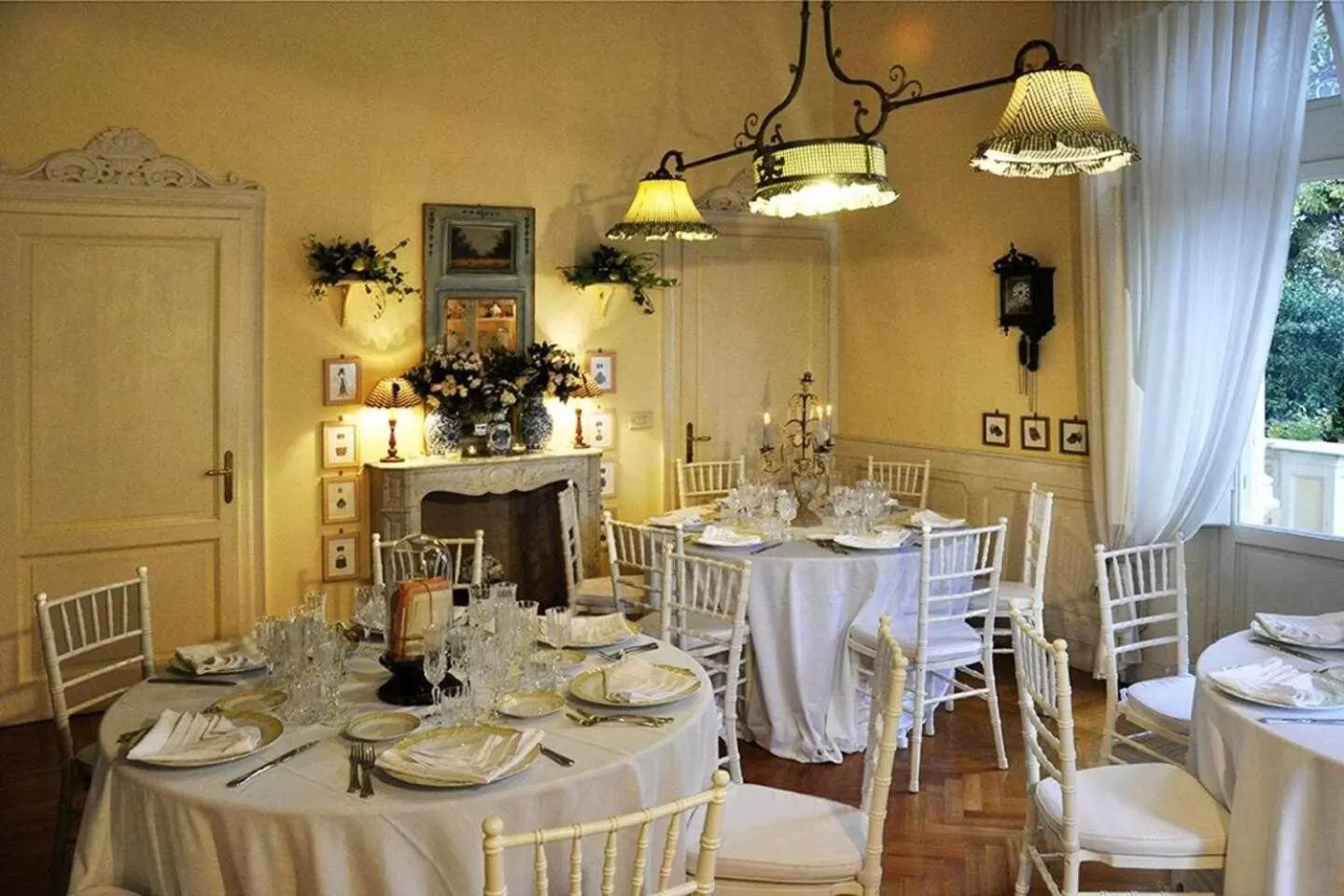 Dining area in Villa la Moresca Relais de Charme B&B MONTECATINI ALTO