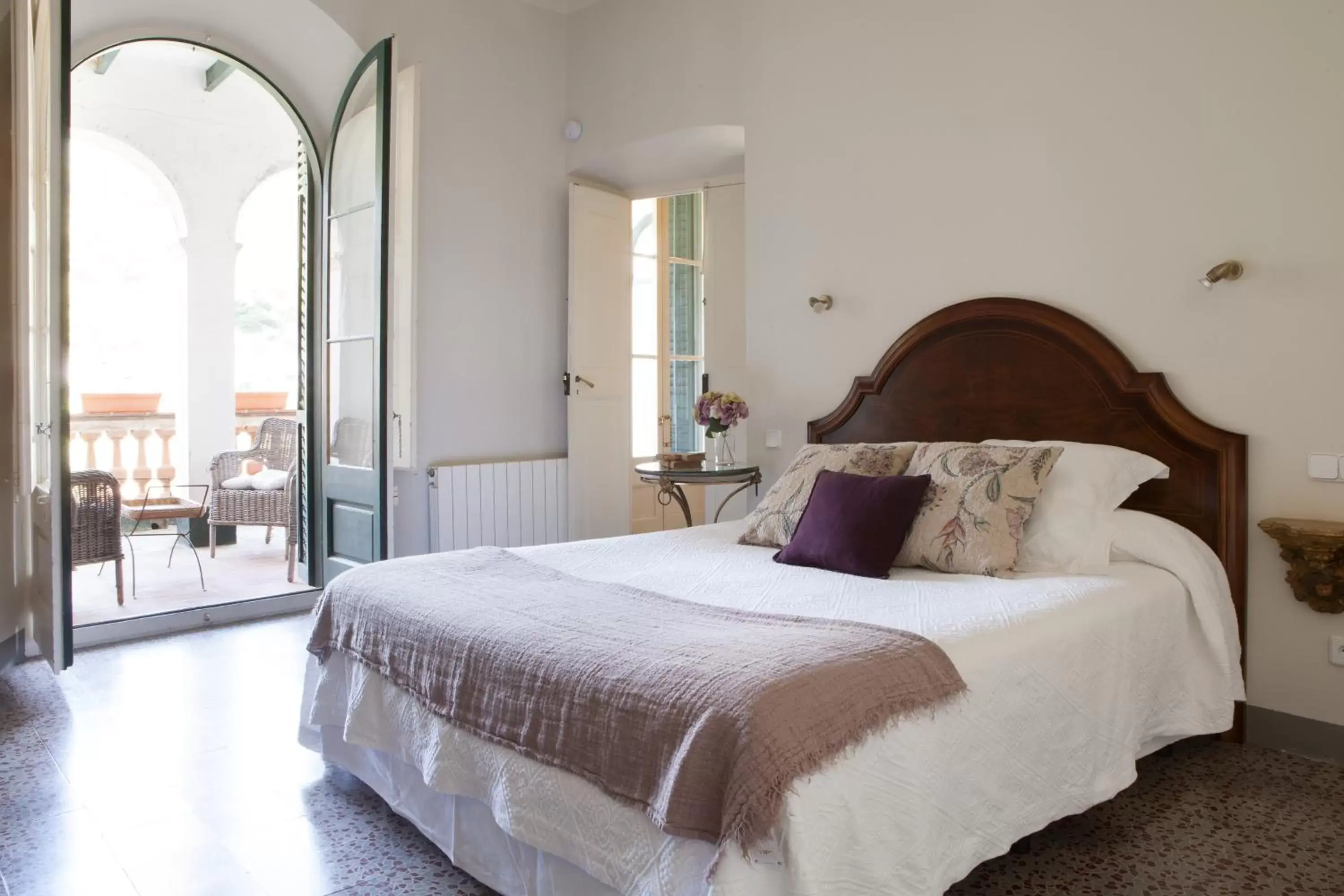 Double Room with Terrace in B&B Can Casadella Double Room with Terrace in B&B Can Casadella