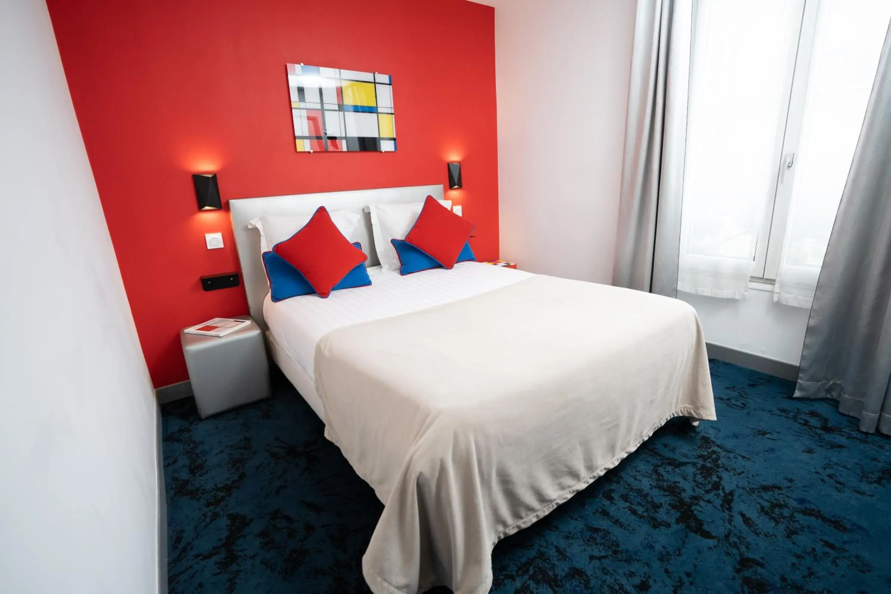 Family Room in Hôtel Du Mont Dore Batignolles Family Room in Hôtel Du Mont Dore Batignolles