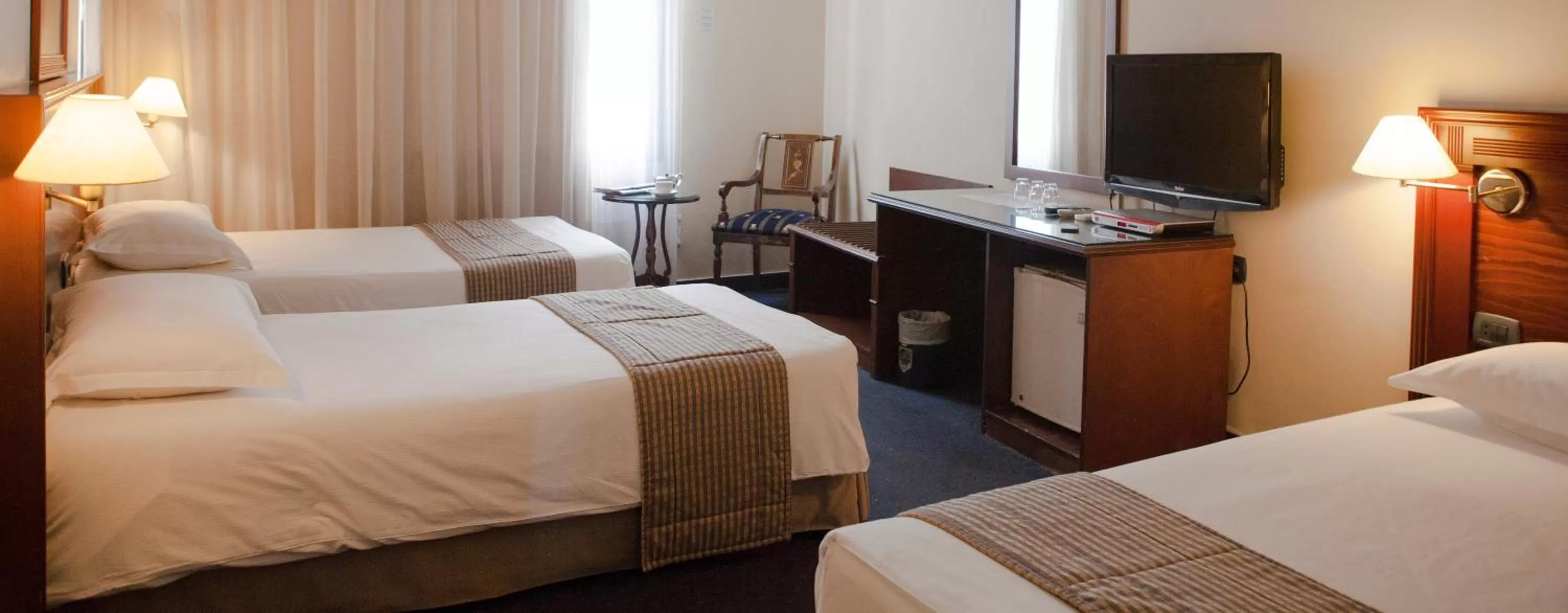 Day, Bed in The Mayflower Hotel