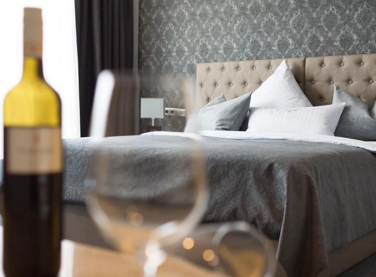 Living room, Bed in anders Kontorhaus Hotel