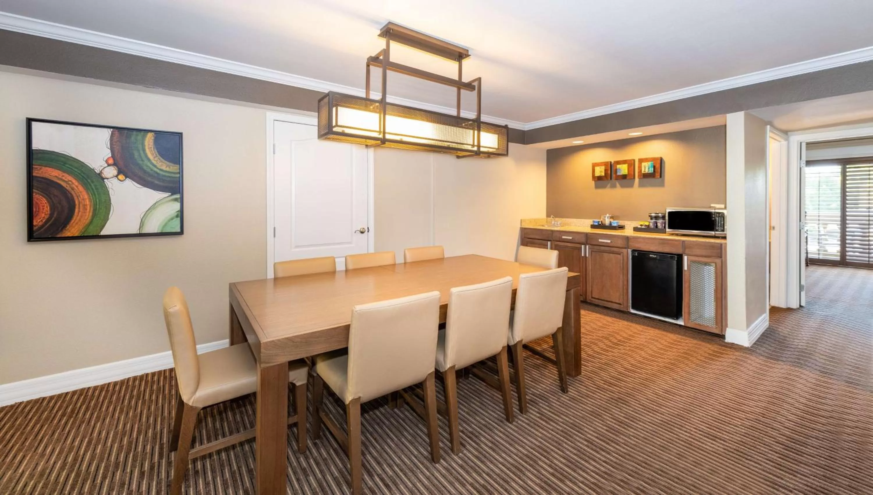 Kitchen or kitchenette in Hilton Phoenix Resort at the Peak