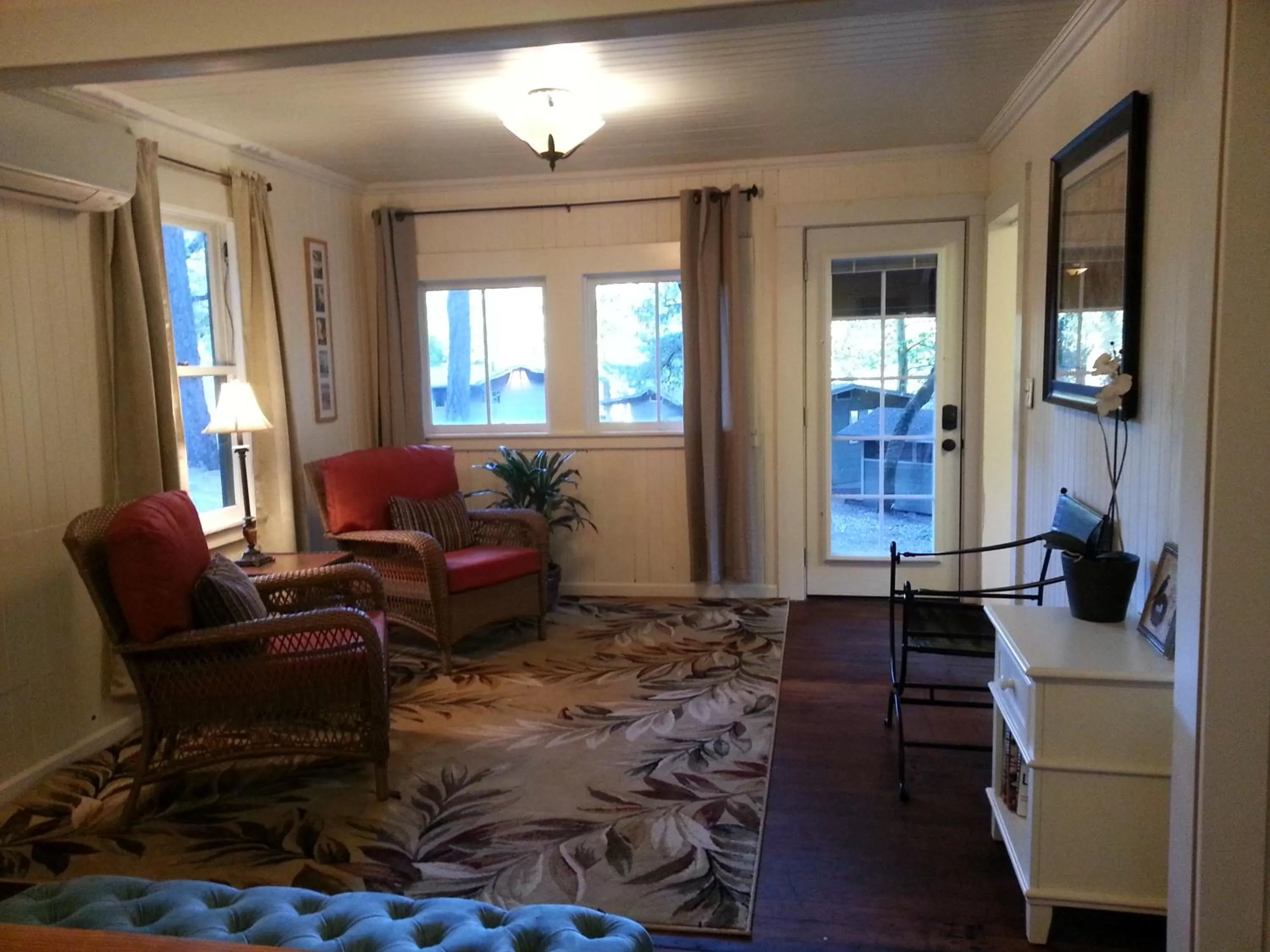 China Creek Cottages