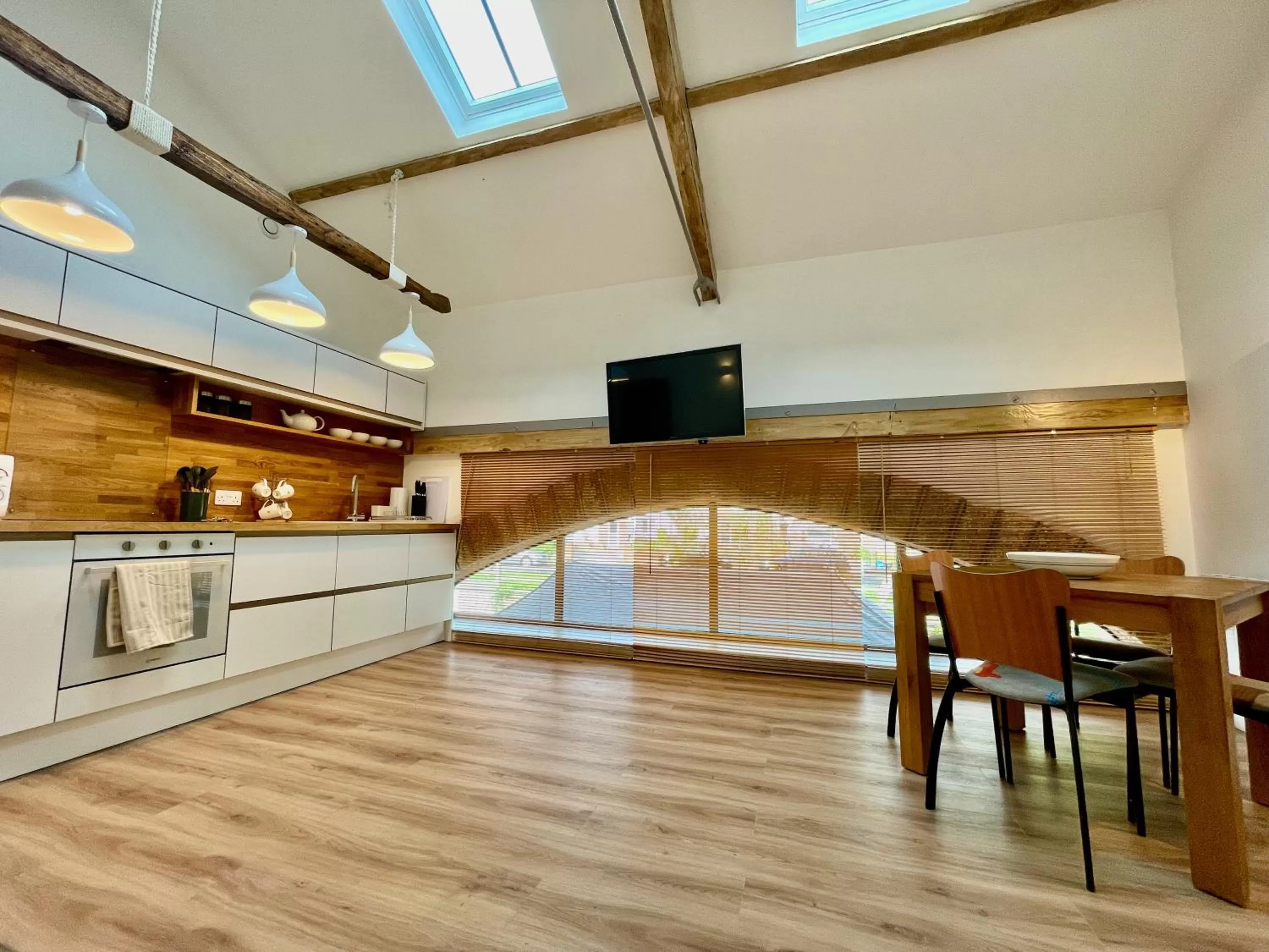 Bedroom, Kitchen/Kitchenette in Strawberry line, flat 2