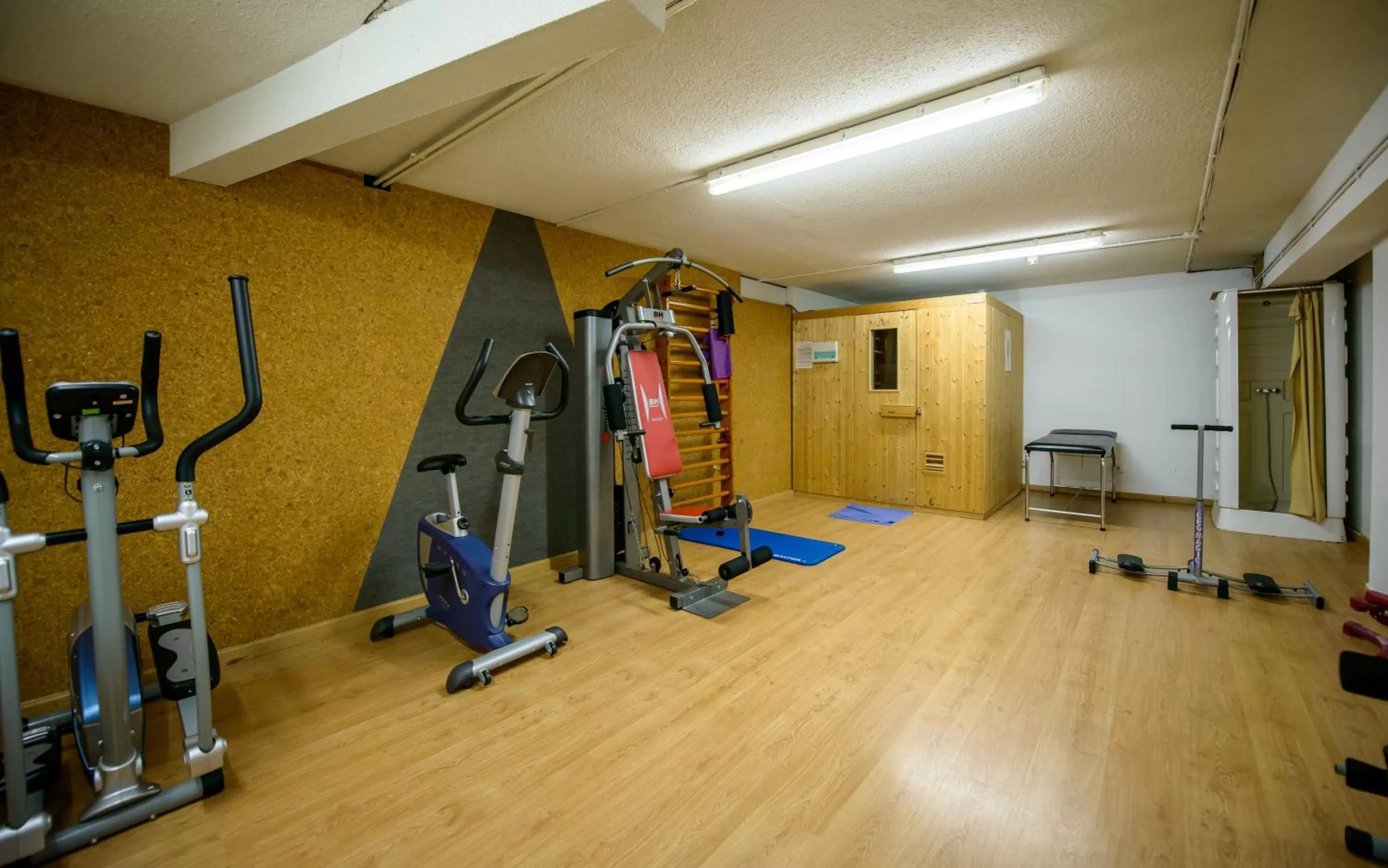 Fitness centre/facilities in Pey Resort