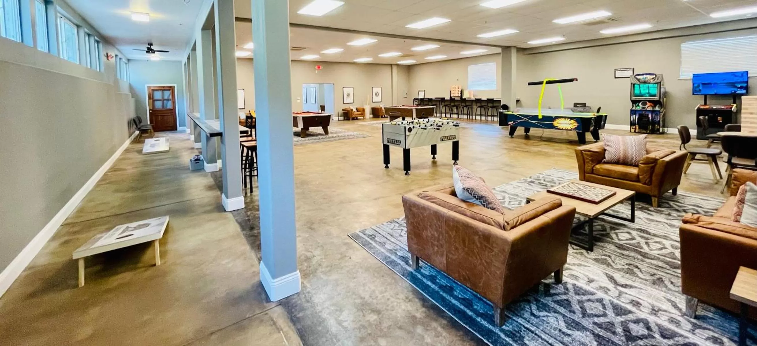 Game Room in Yosemite View Lodge