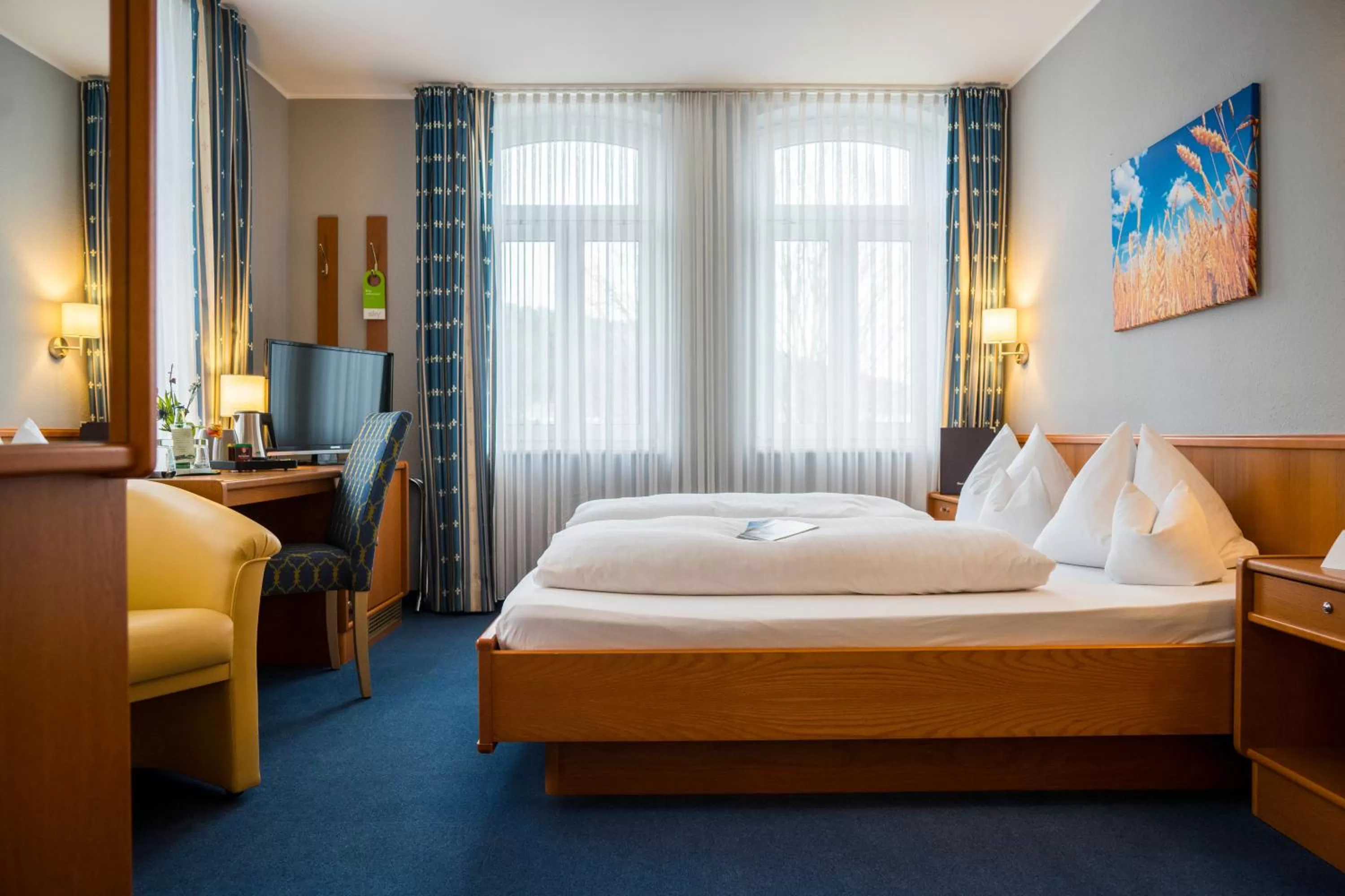Photo of the whole room, Bed in Alte Mühle Hotel & Restaurant