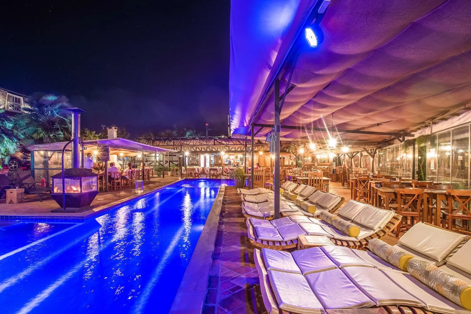 Restaurant/places to eat, Swimming Pool in Hotel Villa Lobos Spa Romantik