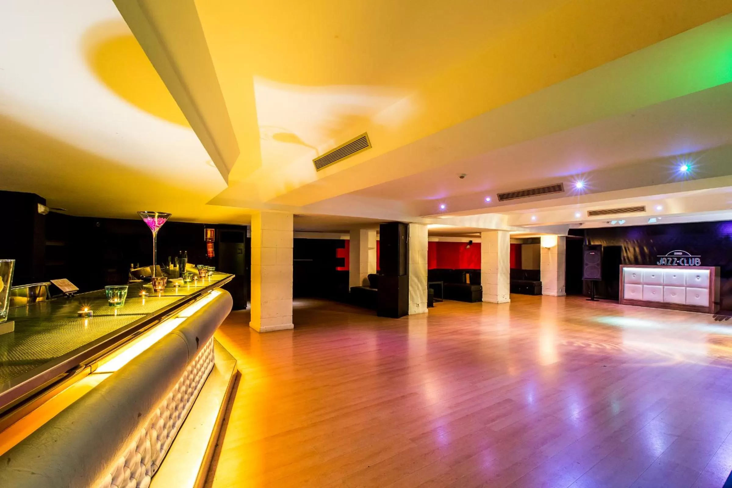 Banquet/Function facilities in Leonardo Hotel Granada