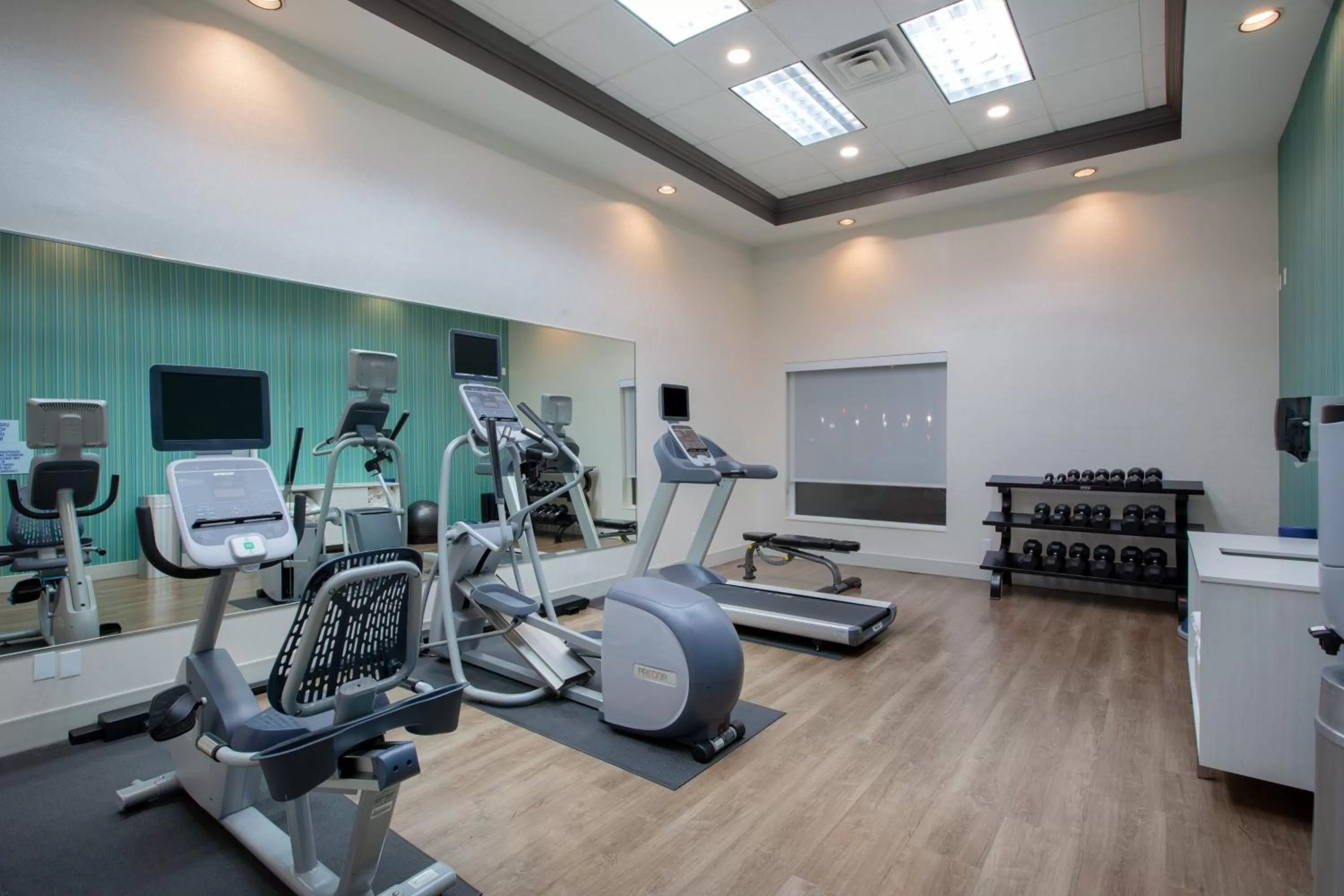 Fitness centre/facilities in Holiday Inn Express Hotel & Suites Columbus by IHG