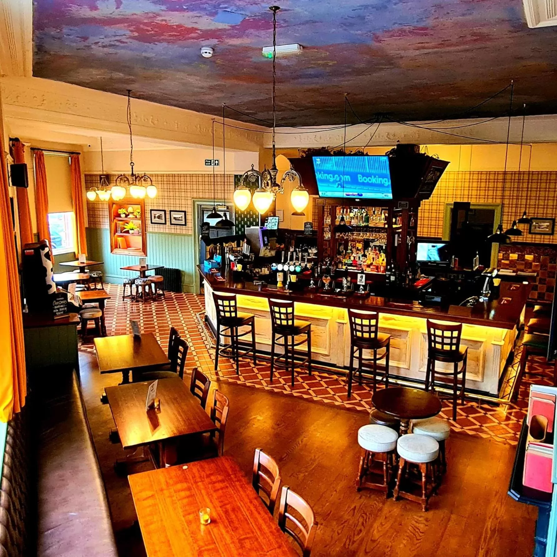 Property building in The Bridge Inn Hotel