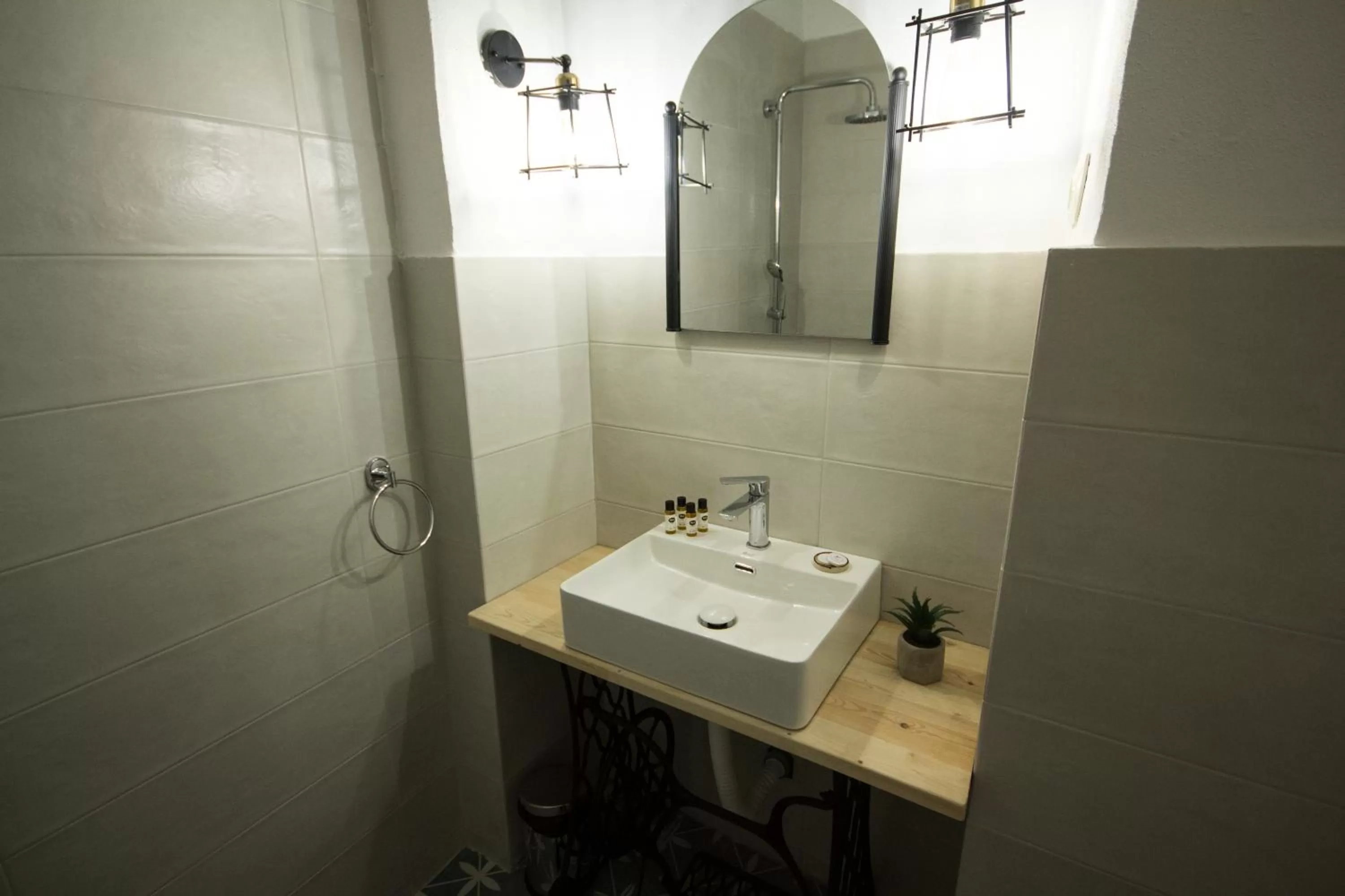 Shower, Bathroom in Hotel Kartli