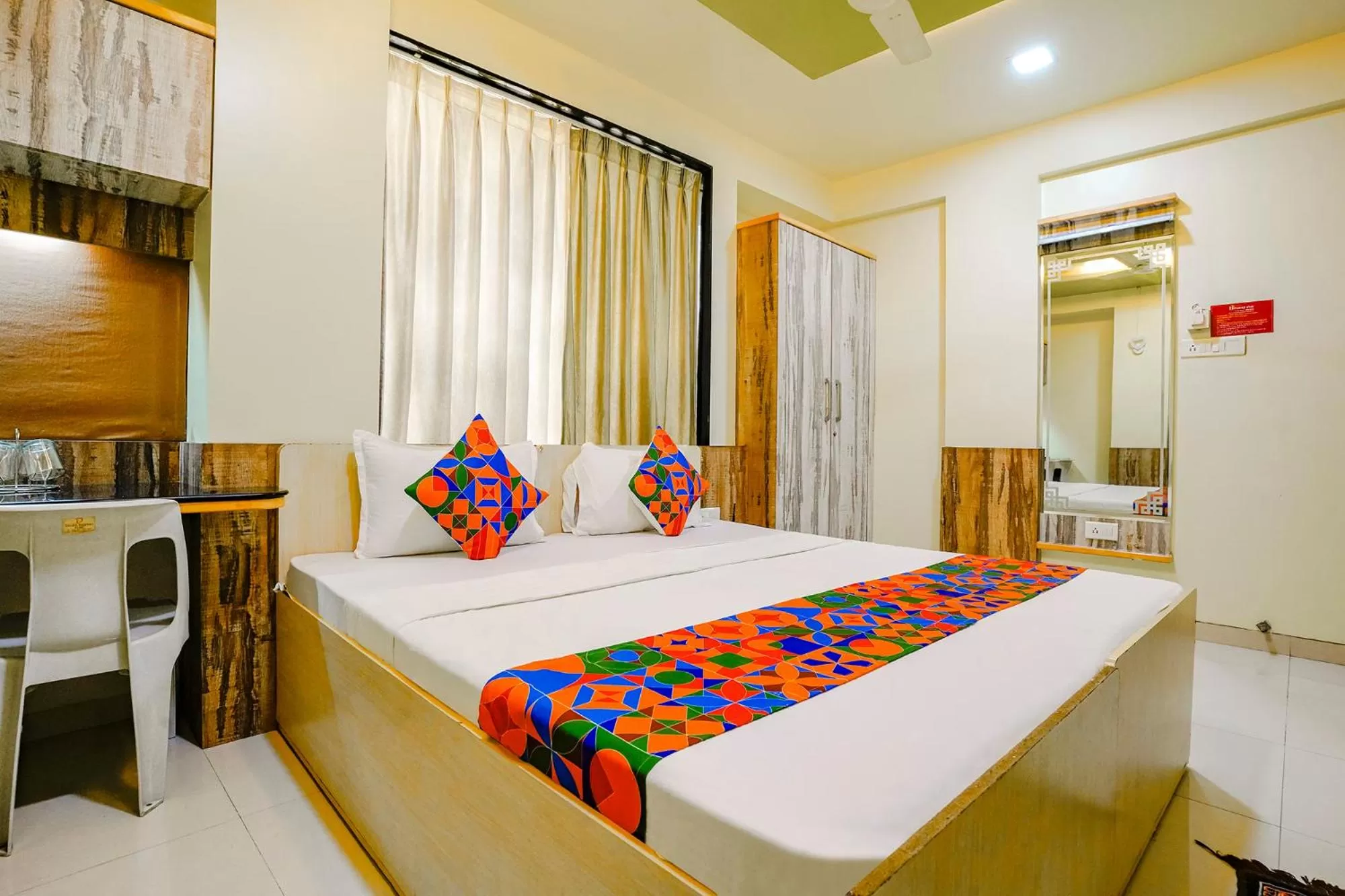 Bed in FabHotel Happy Homely Stay - Airport road