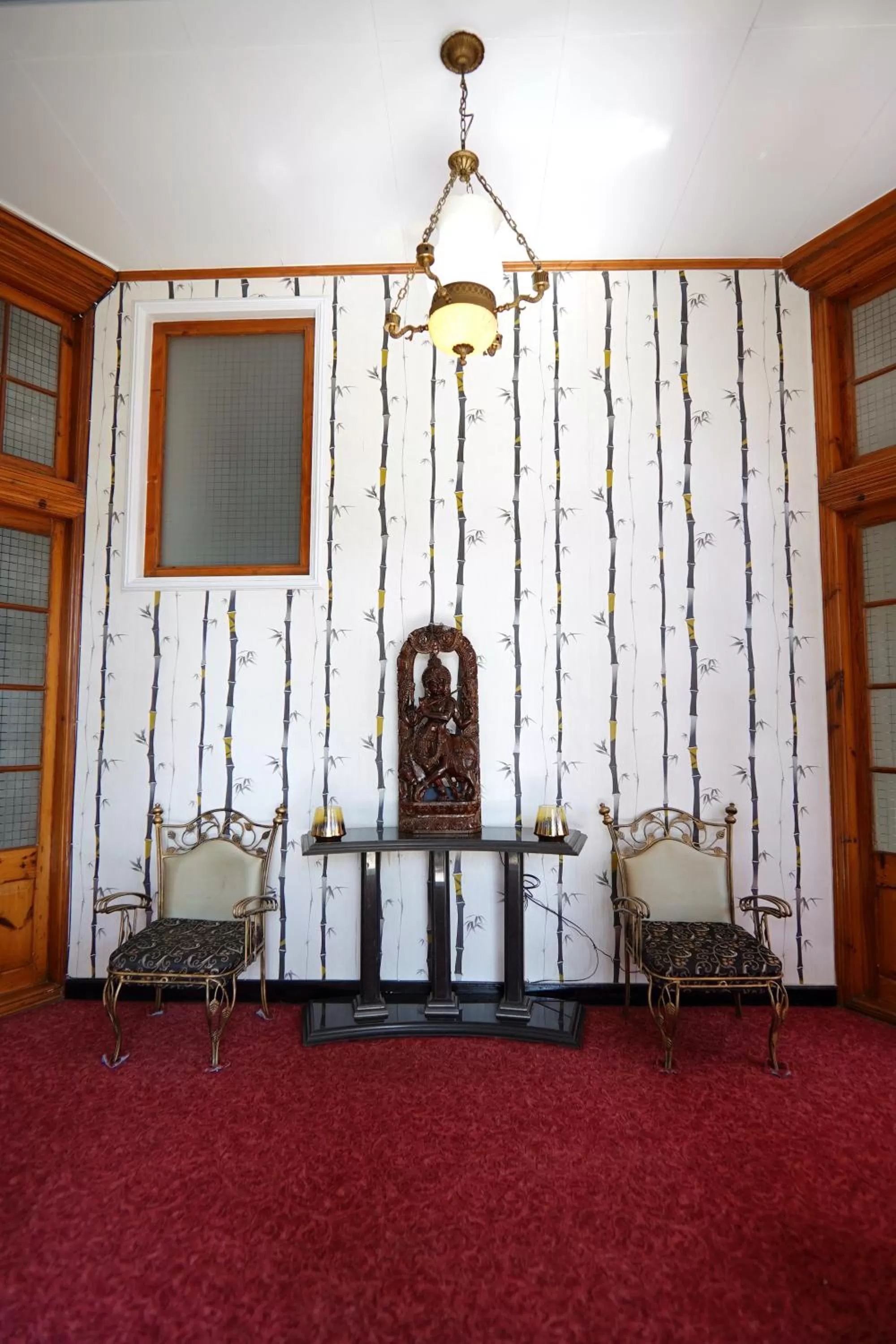 Seating area in The Edgeworth