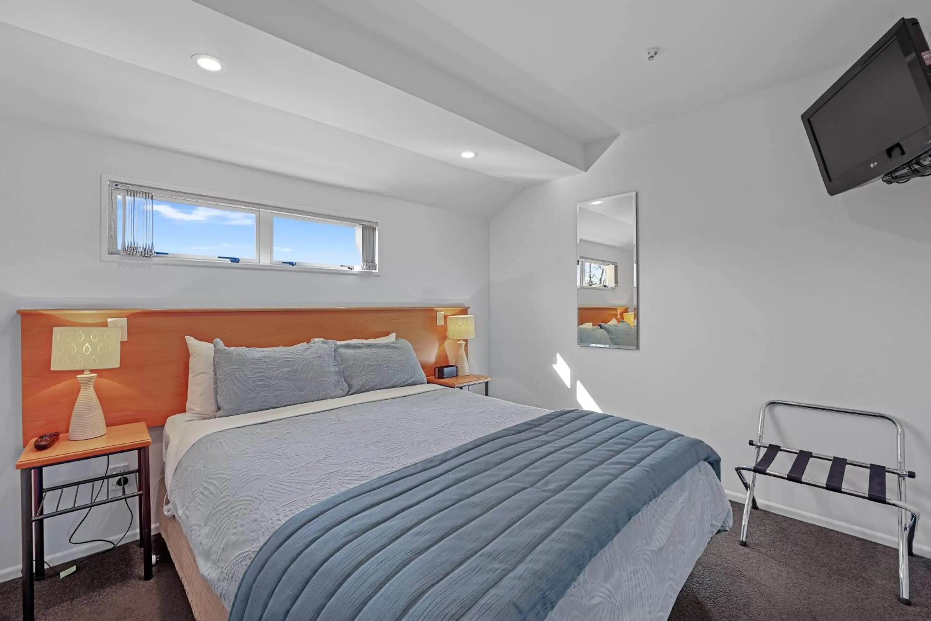 One-Bedroom Apartment with Spa Bath in Lorenzo Motor Lodge One-Bedroom Apartment with Spa Bath in Lorenzo Motor Lodge