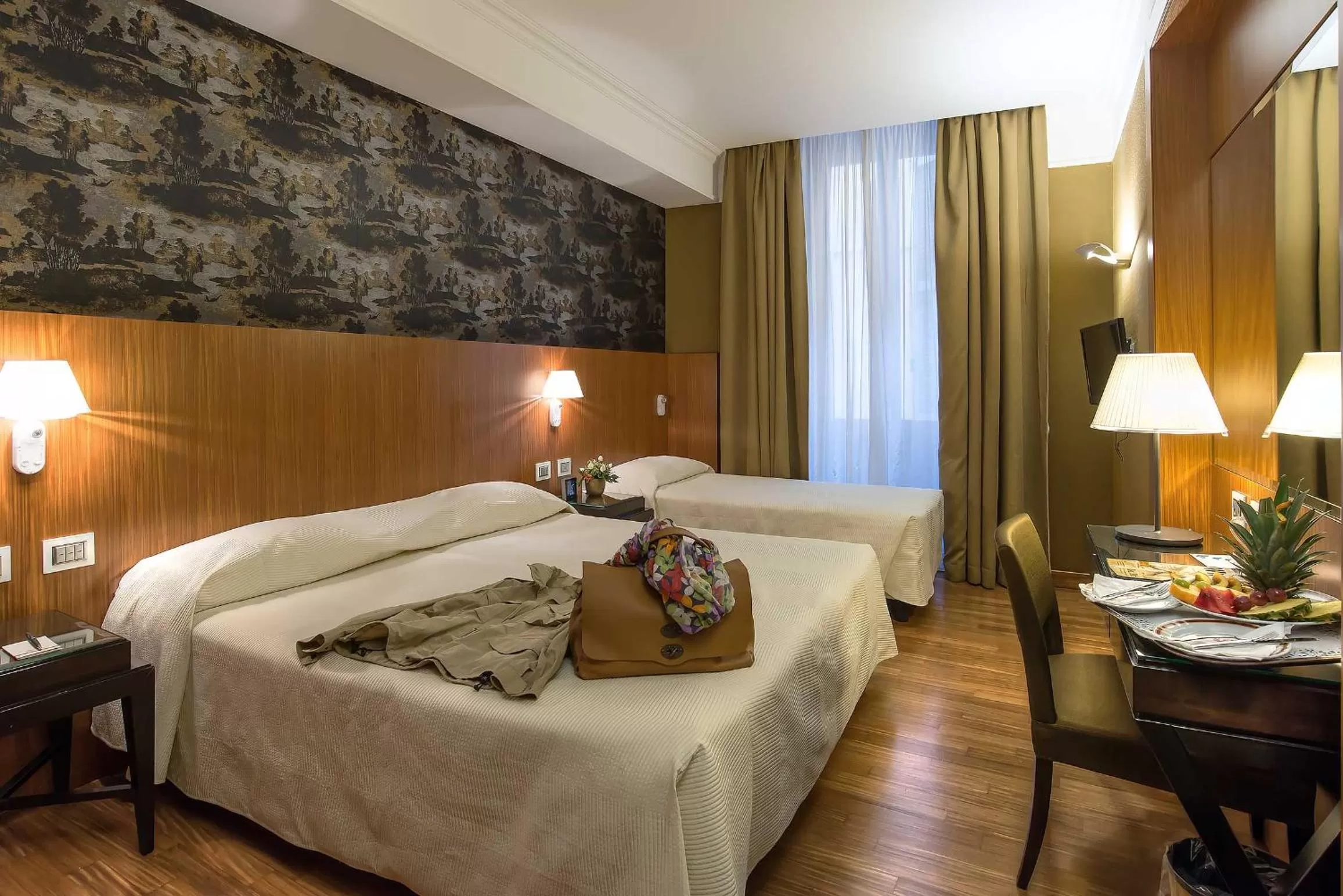 Photo of the whole room, Bed in Albergo del Senato