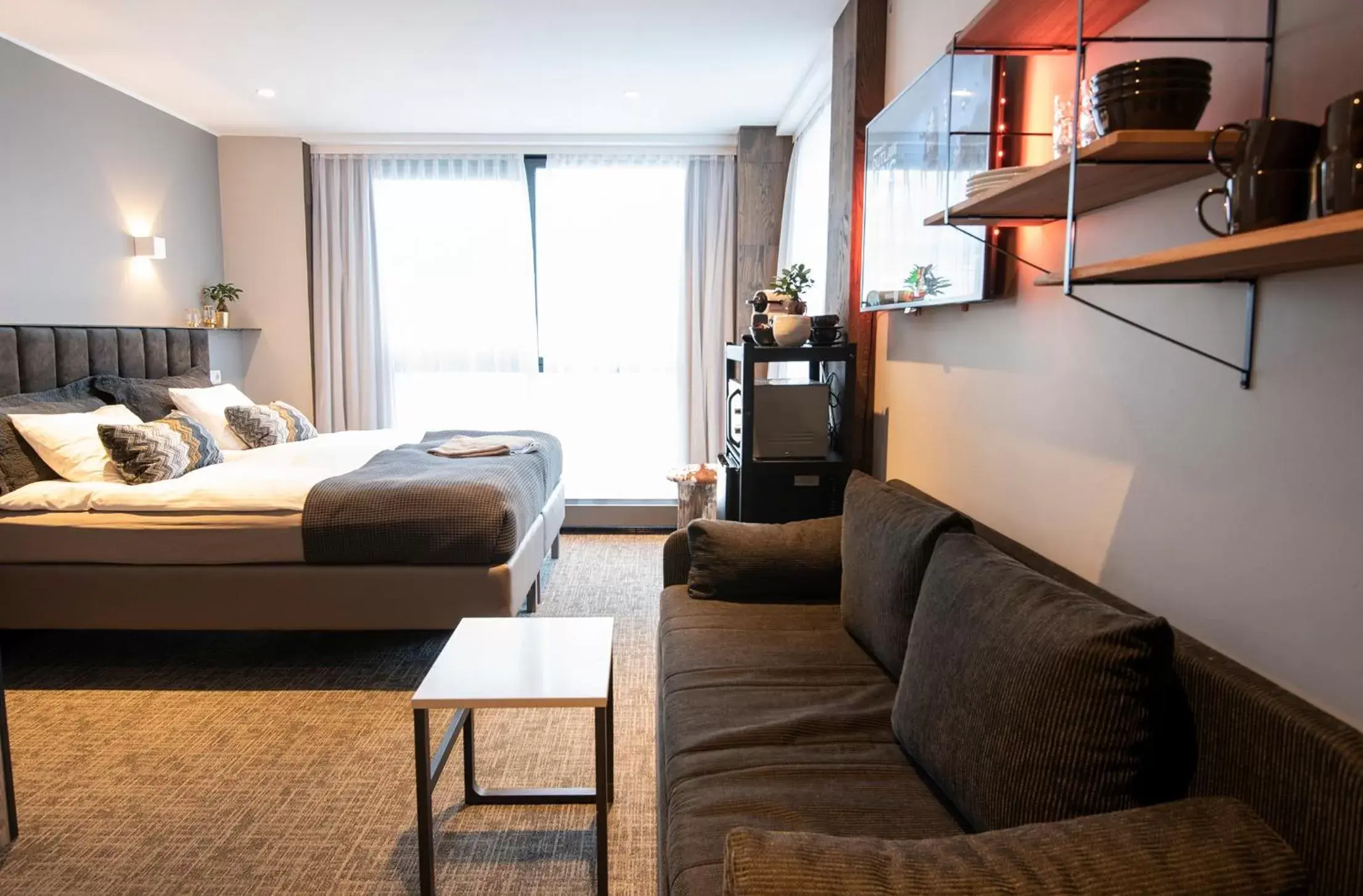 Comfort Triple Room in B14 Apartments & Rooms Comfort Triple Room in B14 Apartments & Rooms